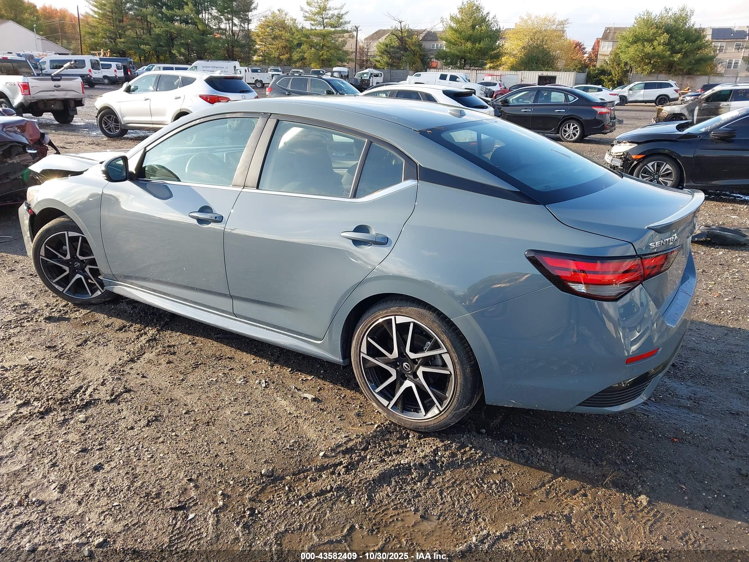 NISSAN SENTRA image 3