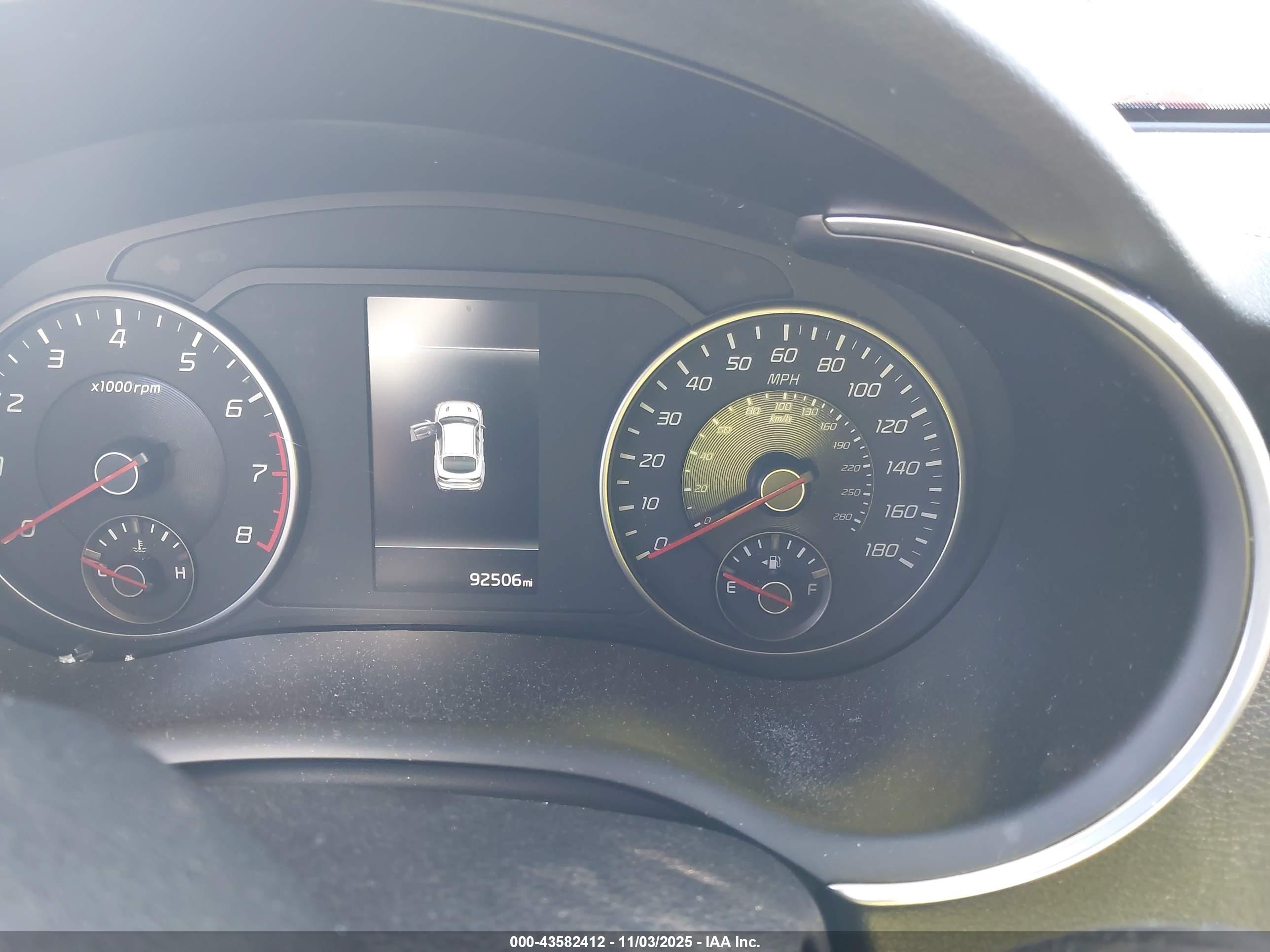 KIA STINGER image 7