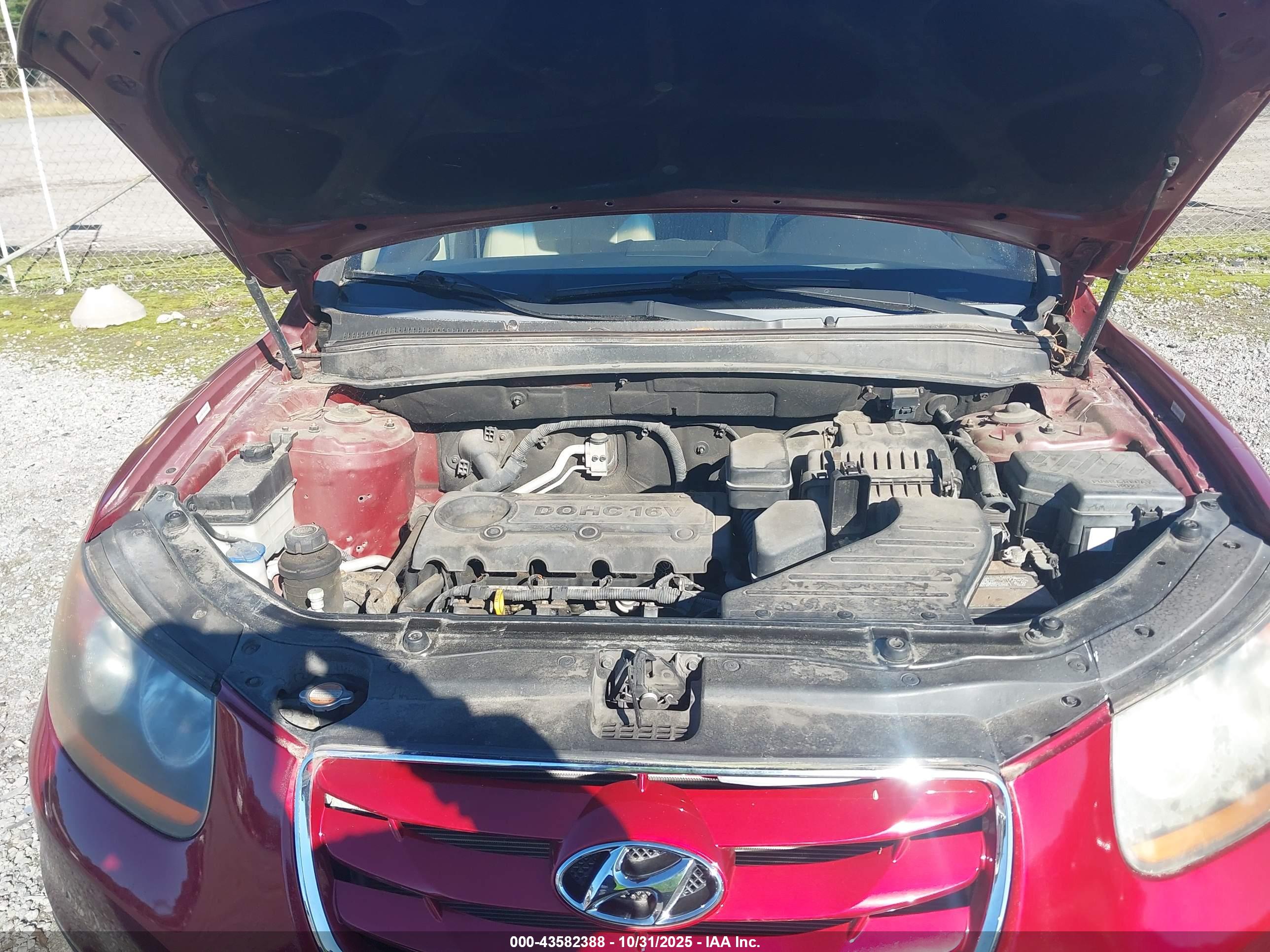 HYUNDAI SANTA image 10