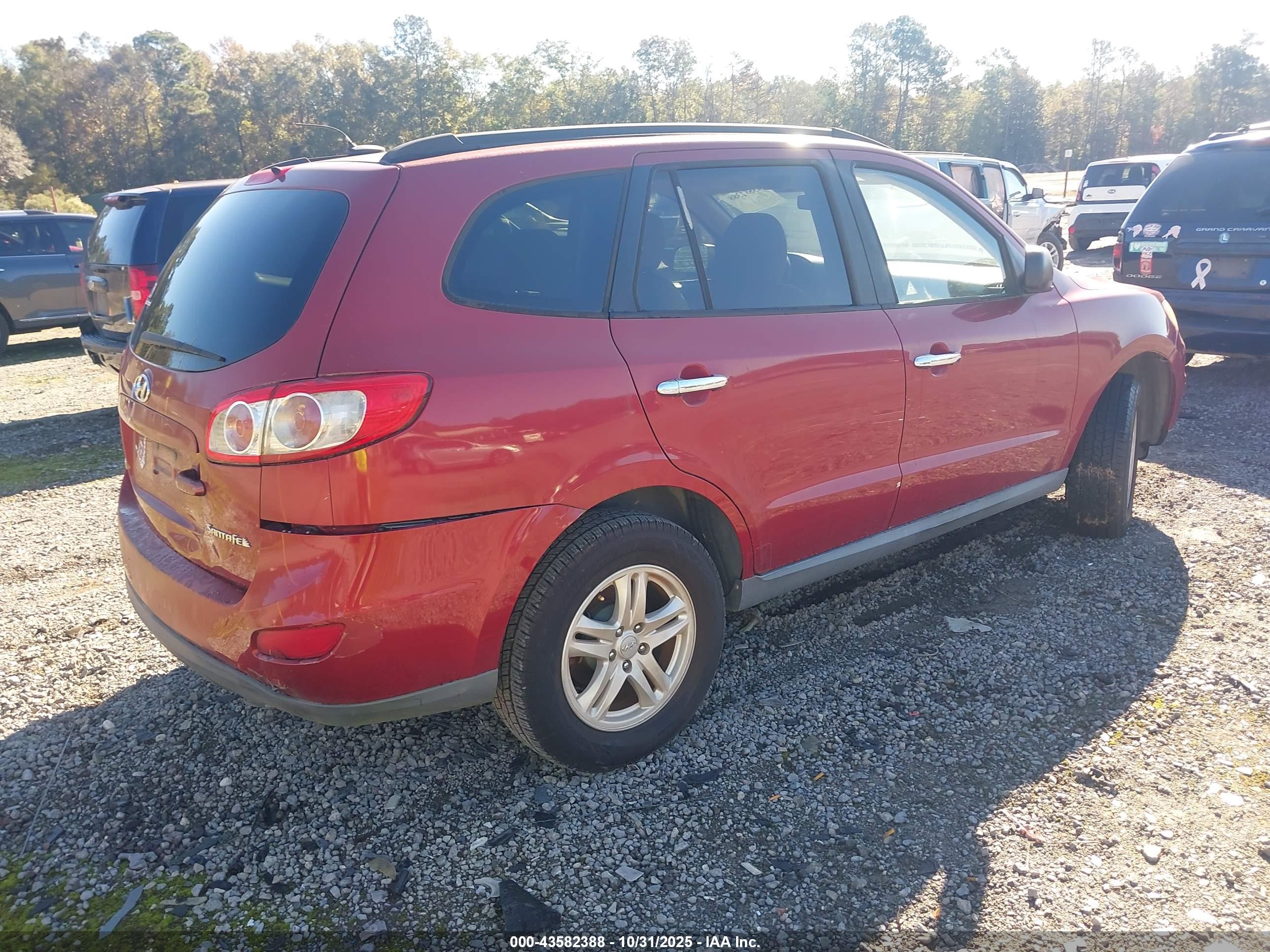 HYUNDAI SANTA image 4