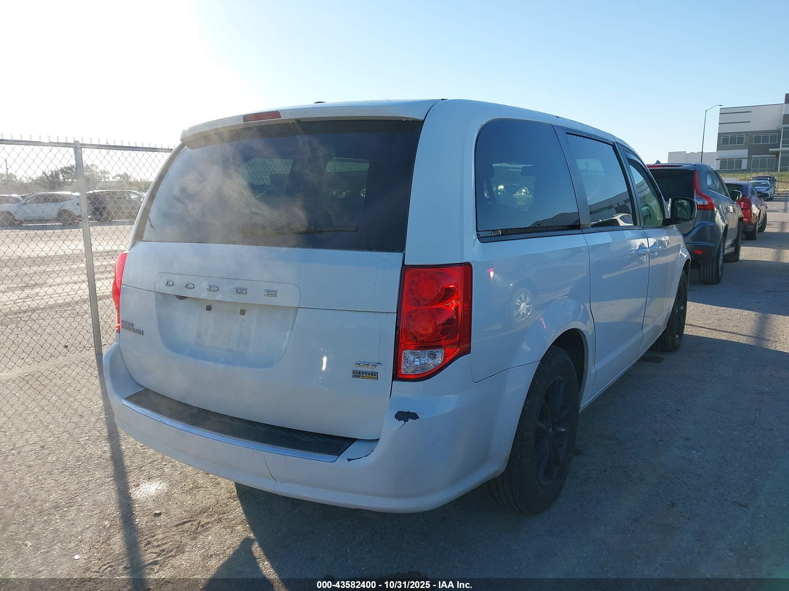 DODGE GRAND image 4