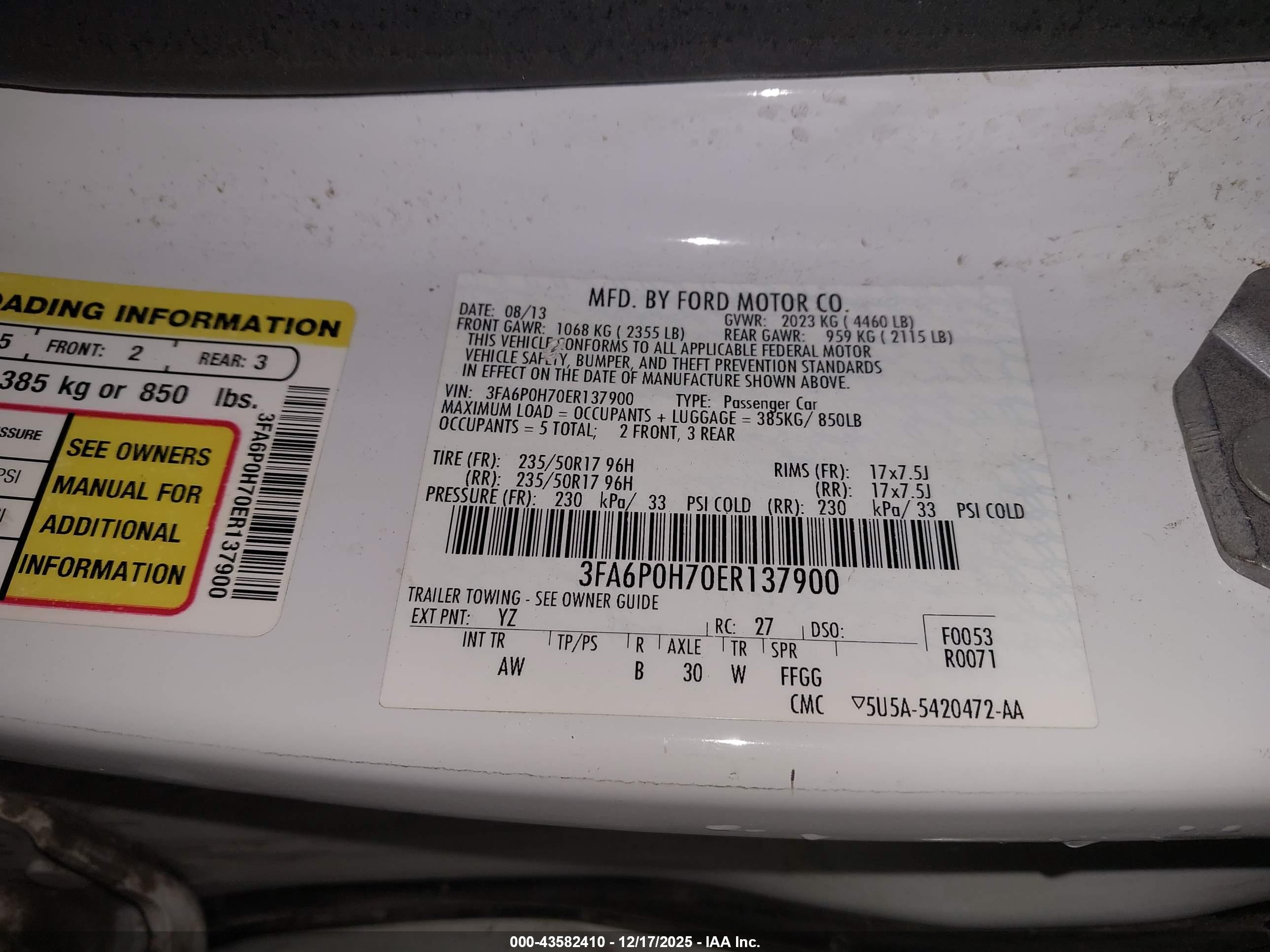 FORD FUSION image 9