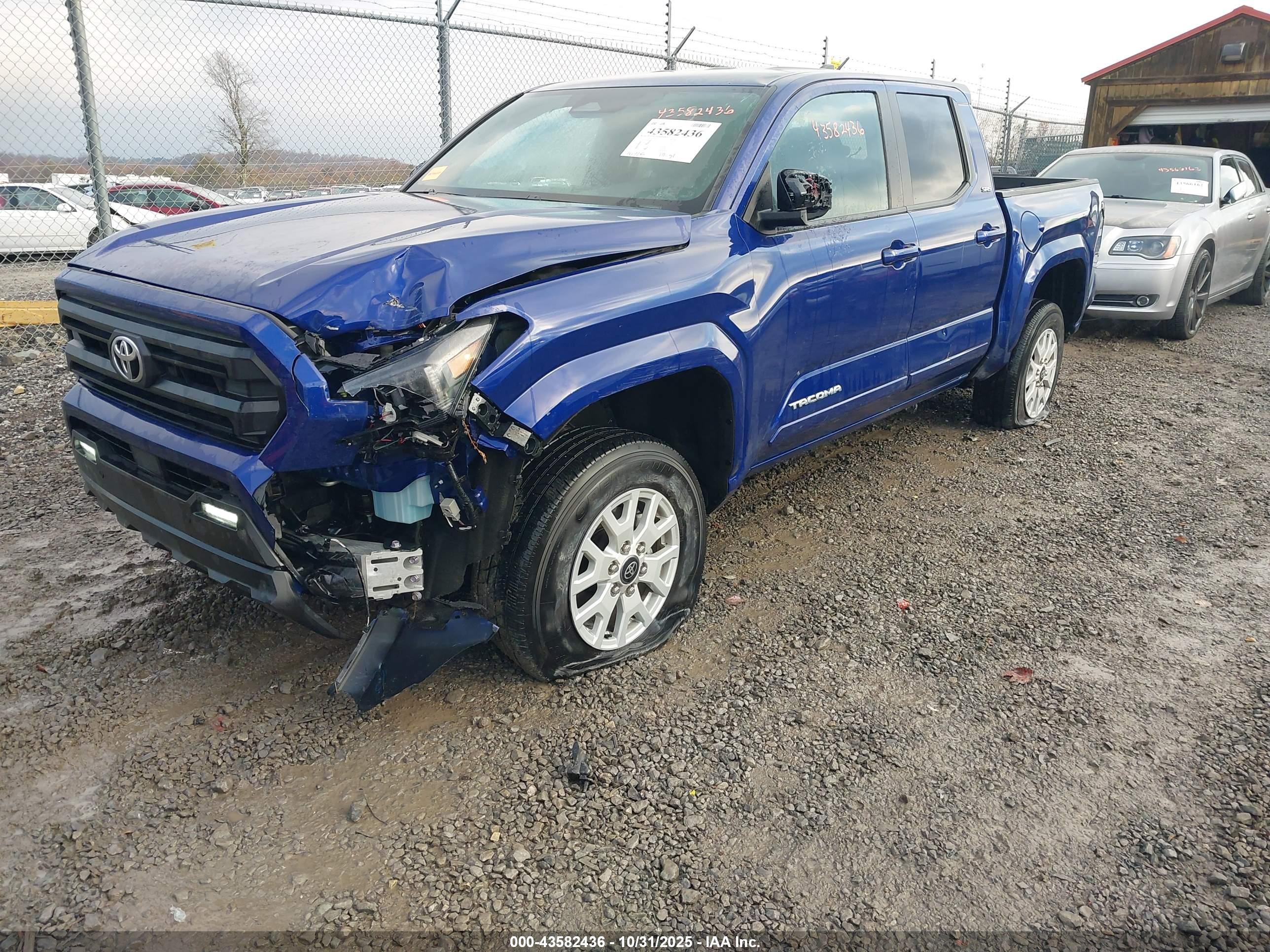 TOYOTA TACOMA image 2