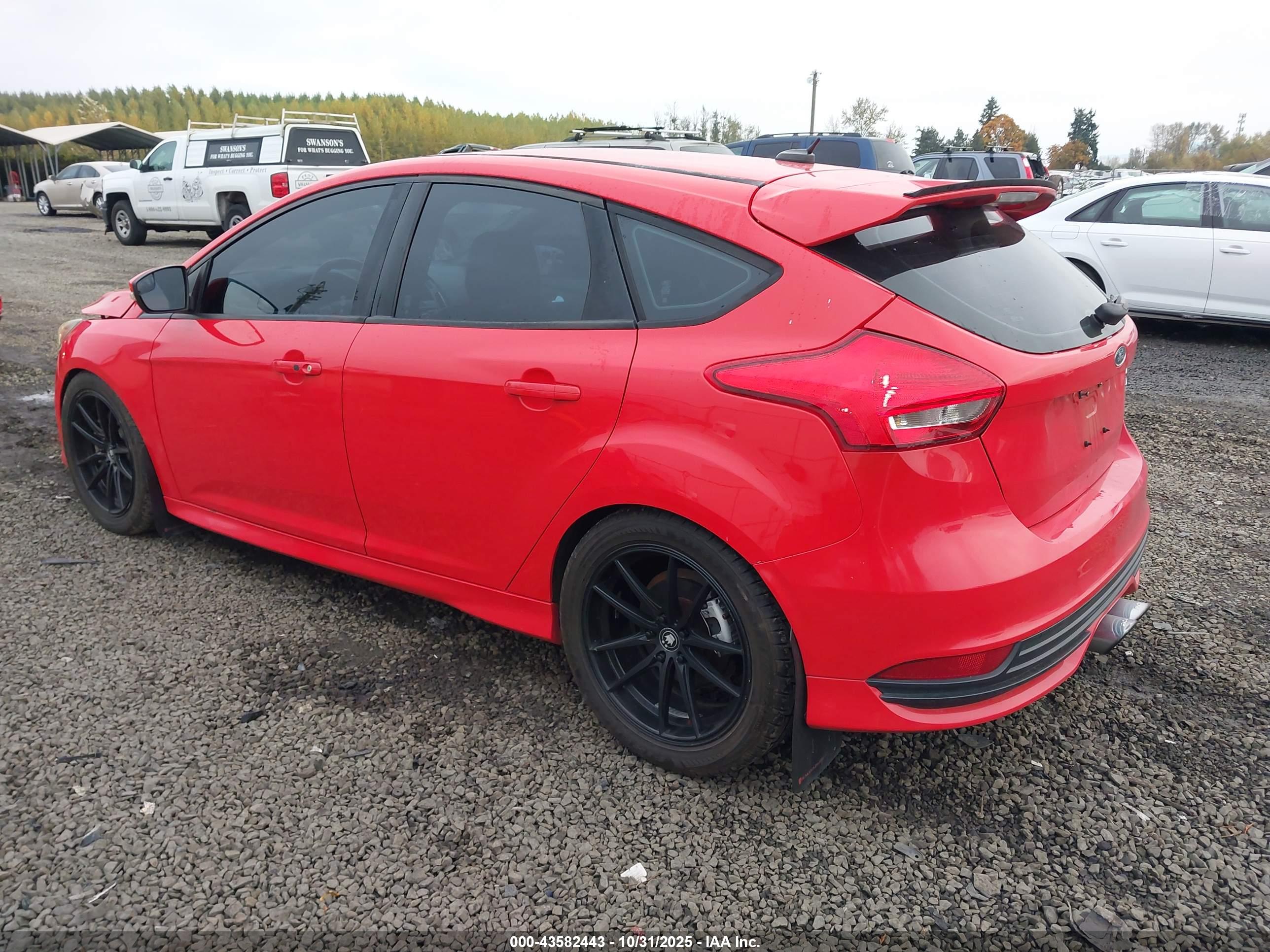 FORD FOCUS image 3