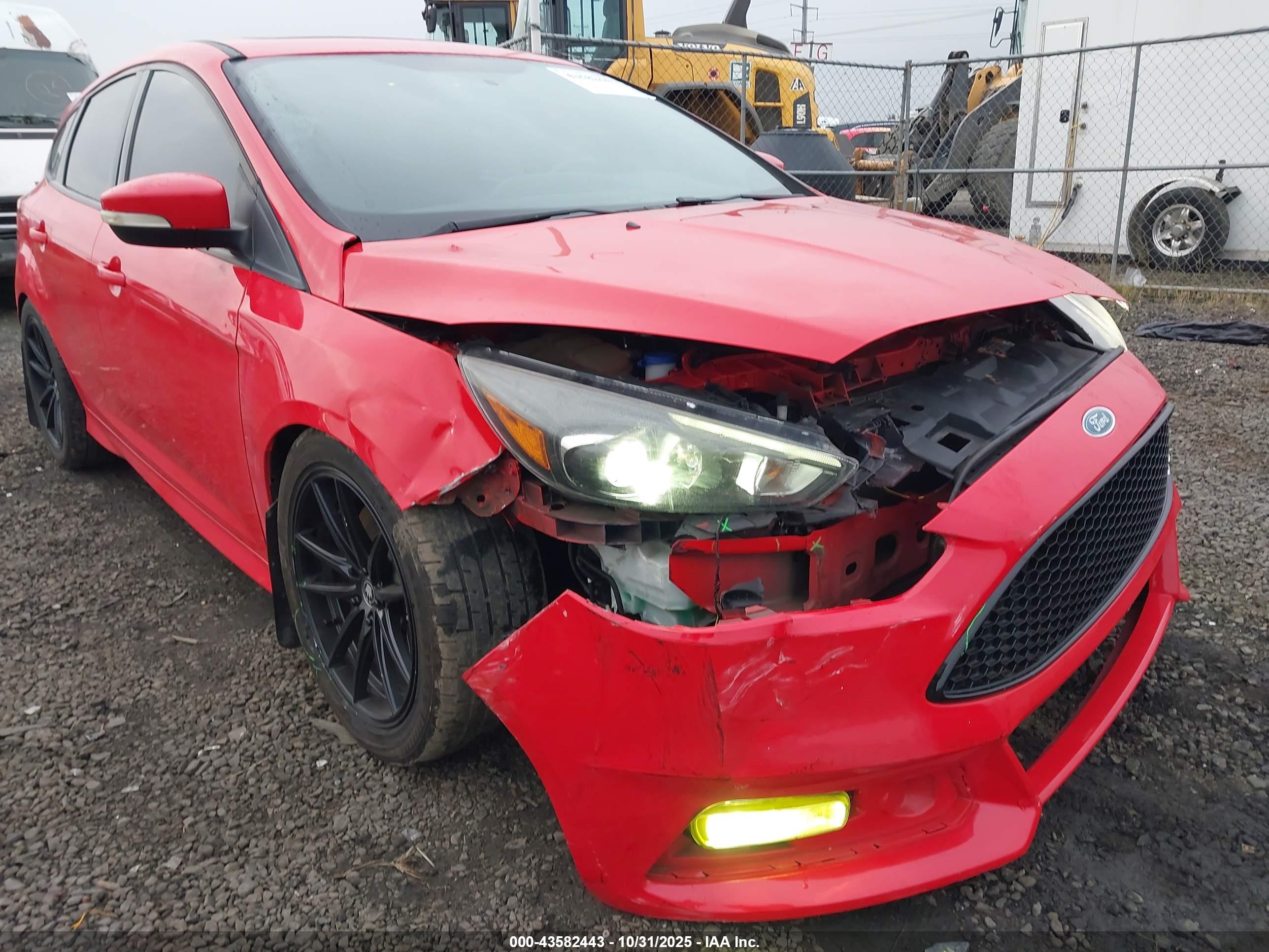 FORD FOCUS image 6