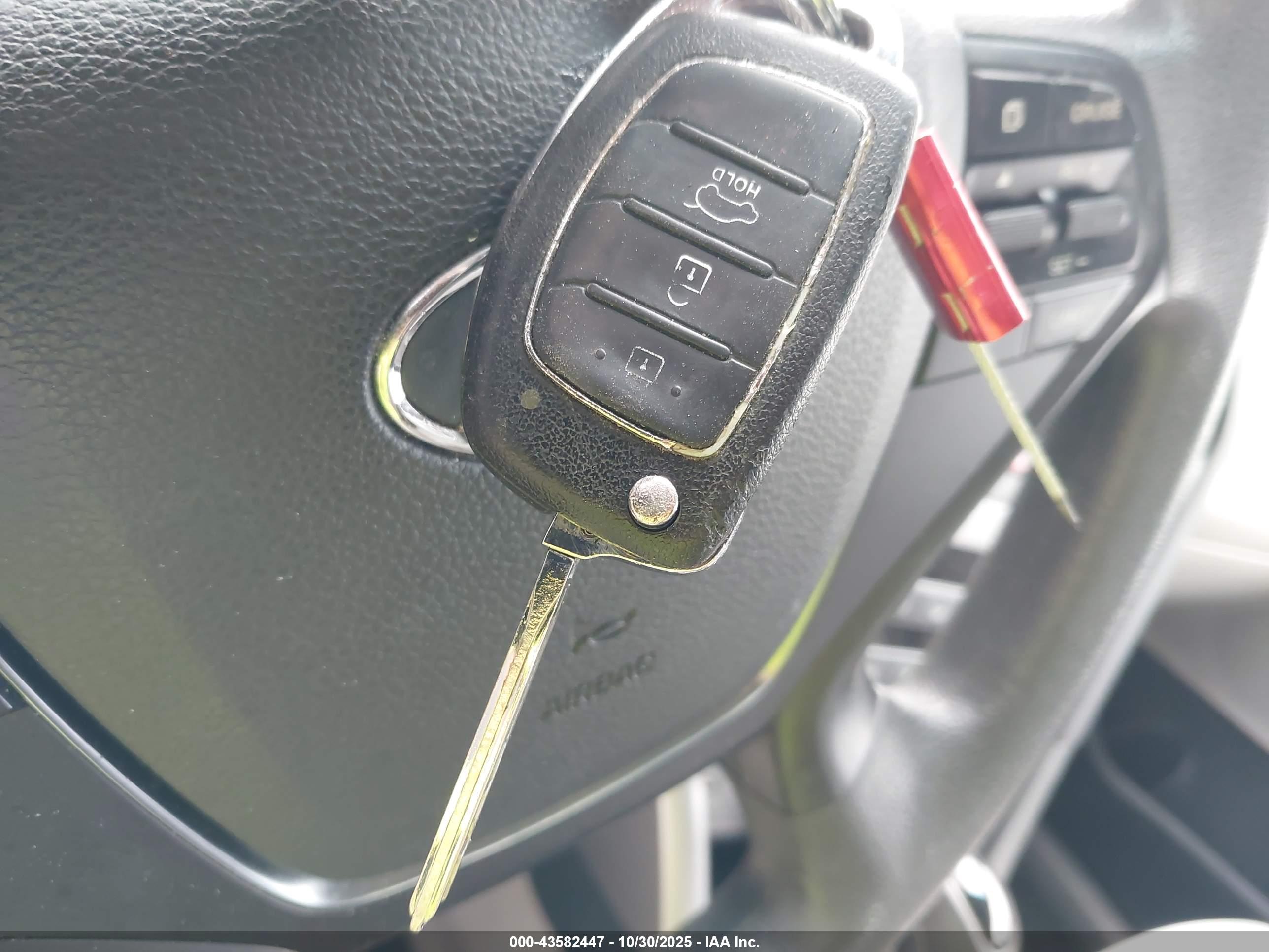 HYUNDAI SONATA image 11