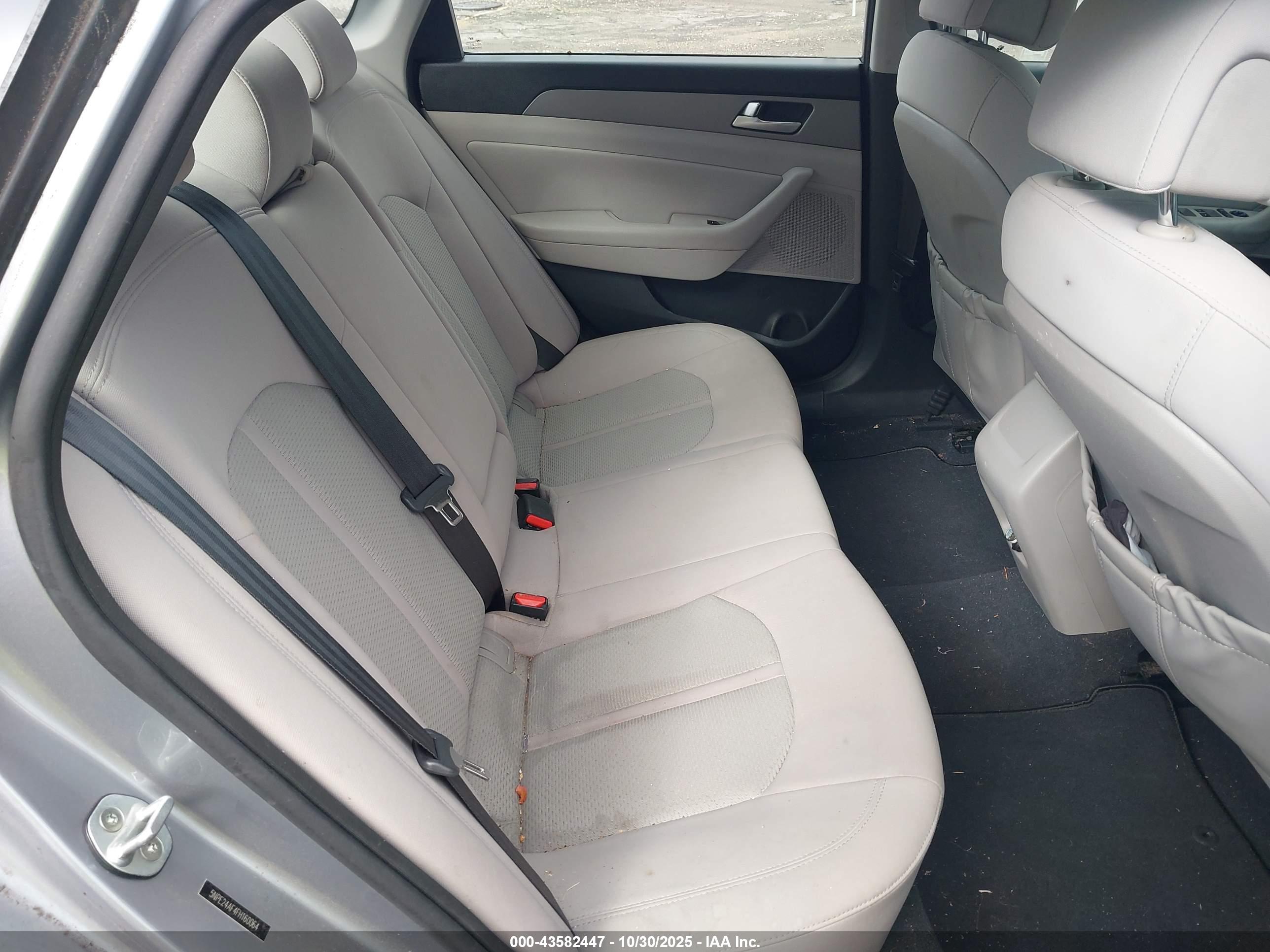 HYUNDAI SONATA image 8