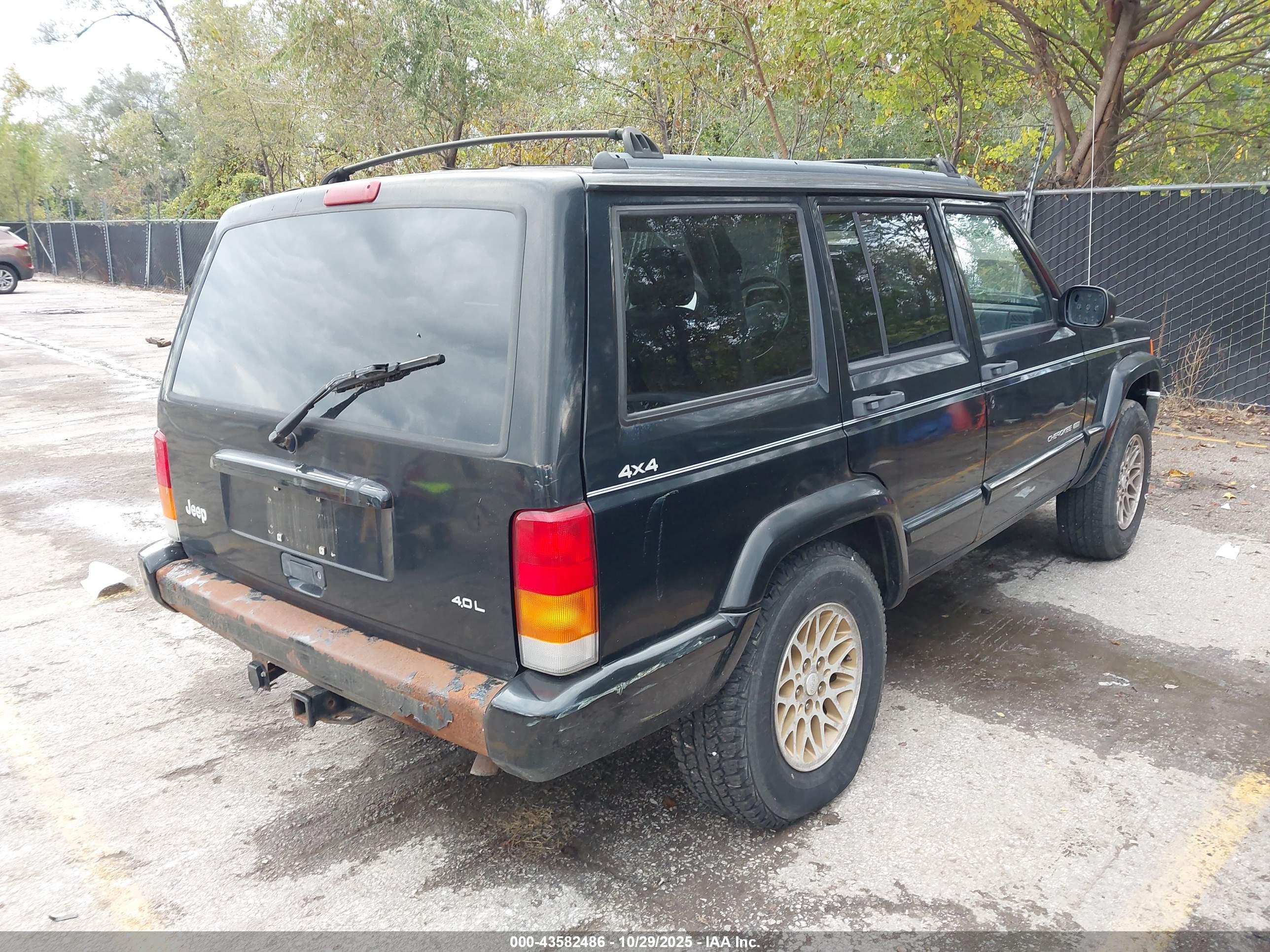 JEEP CHEROKEE image 4