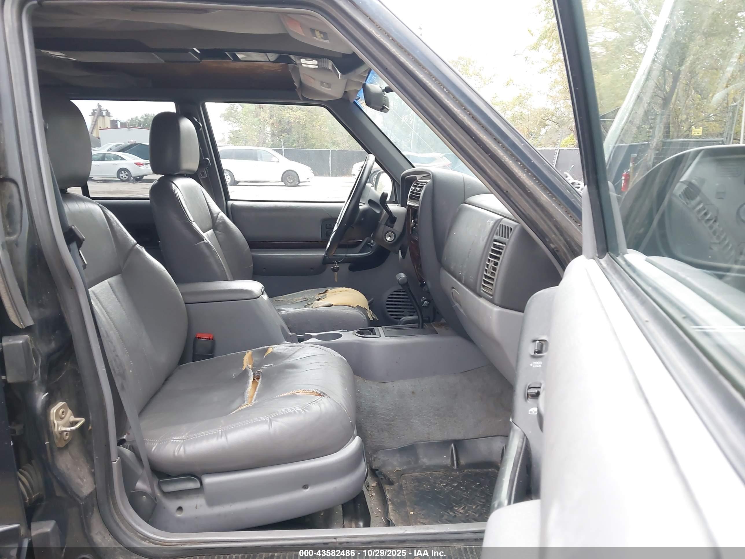 JEEP CHEROKEE image 5