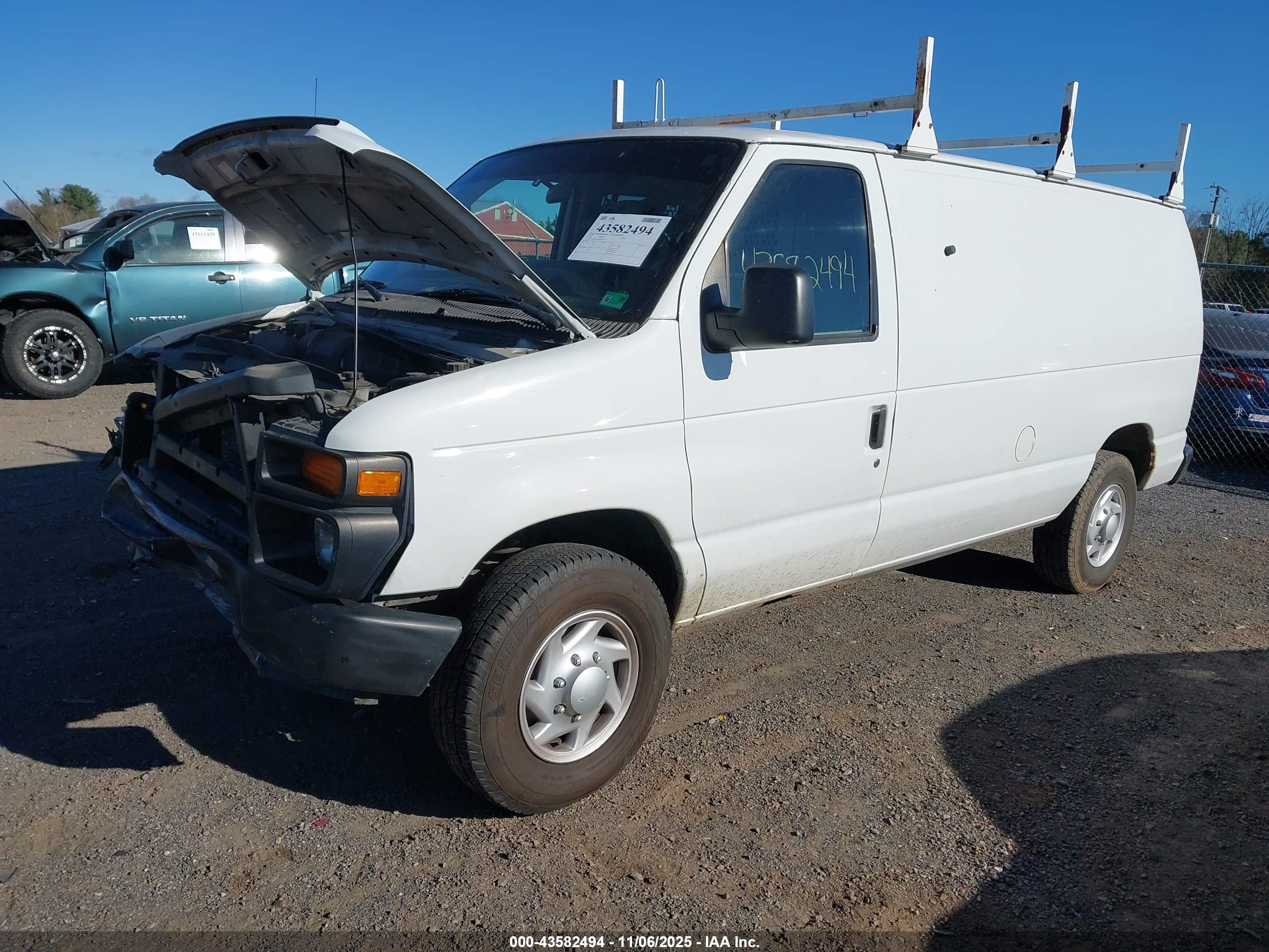FORD E-250 image 2