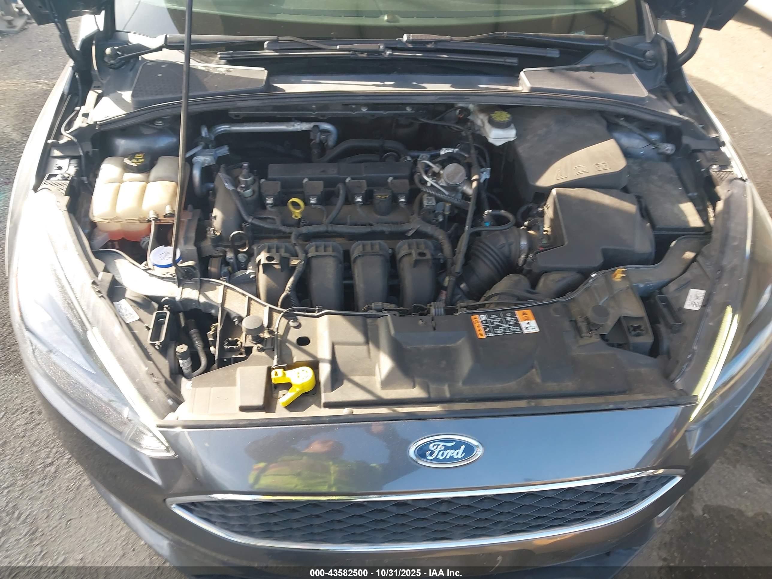 FORD FOCUS image 10
