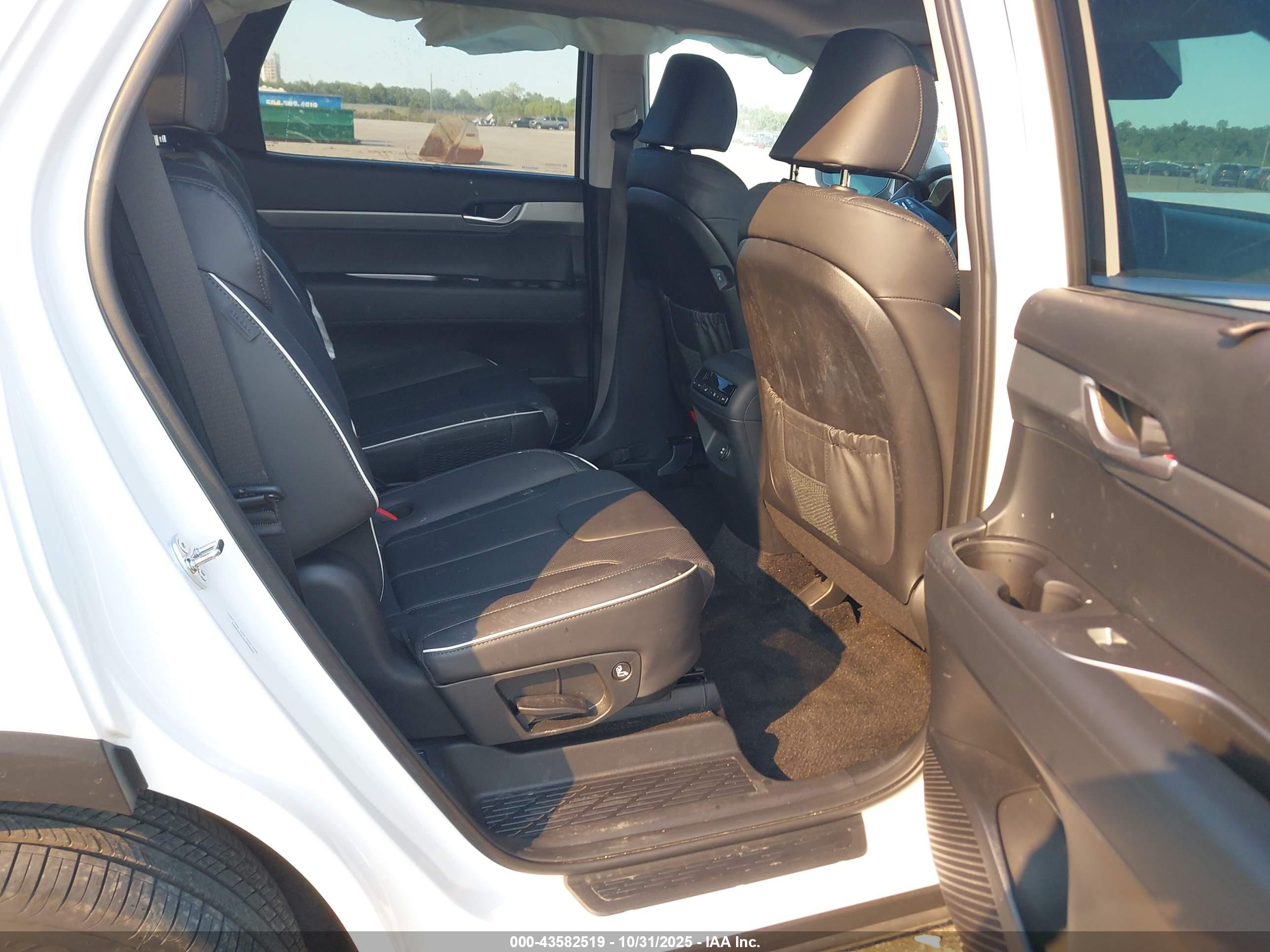 HYUNDAI PALISADE image 8