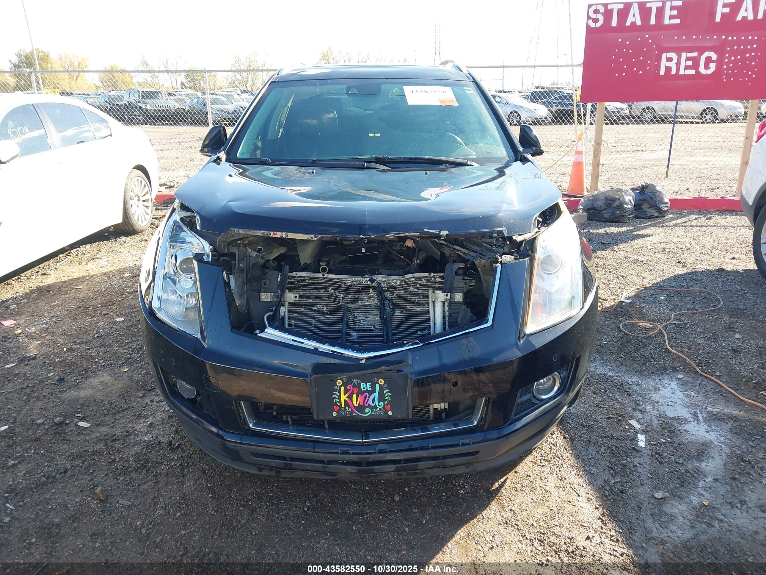 CADILLAC SRX image 6