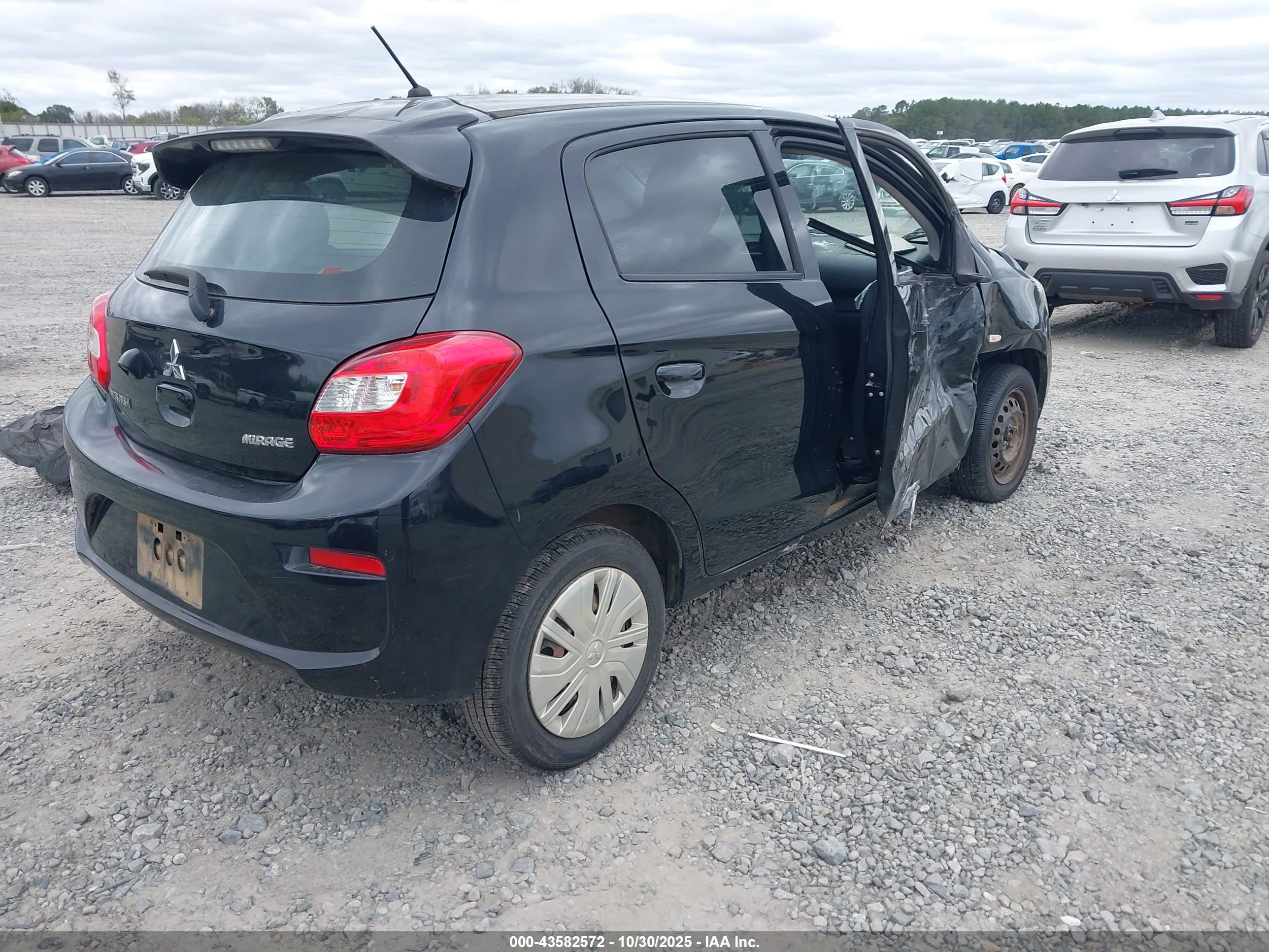 MITSUBISHI MIRAGE image 4
