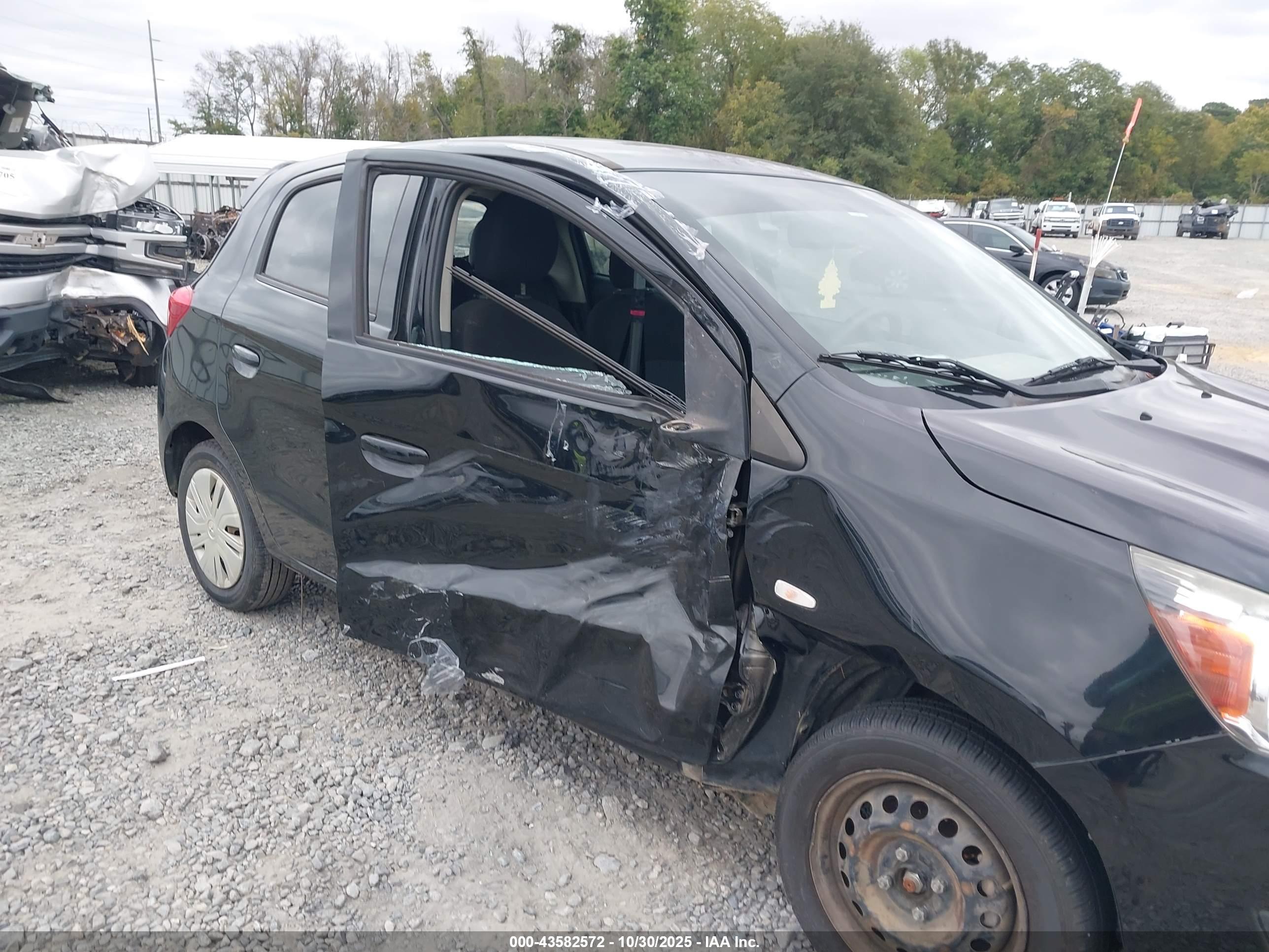 MITSUBISHI MIRAGE image 6