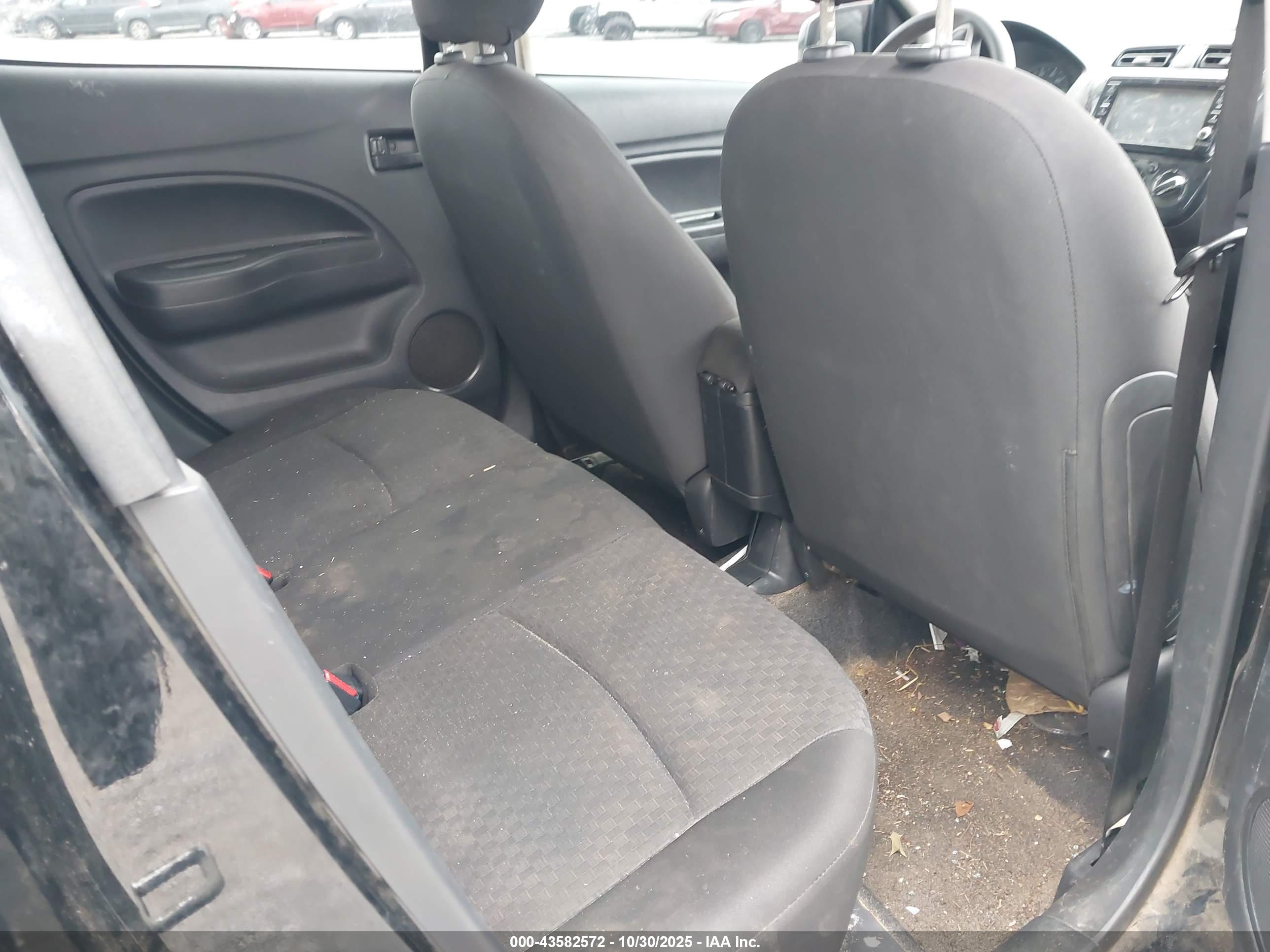 MITSUBISHI MIRAGE image 8