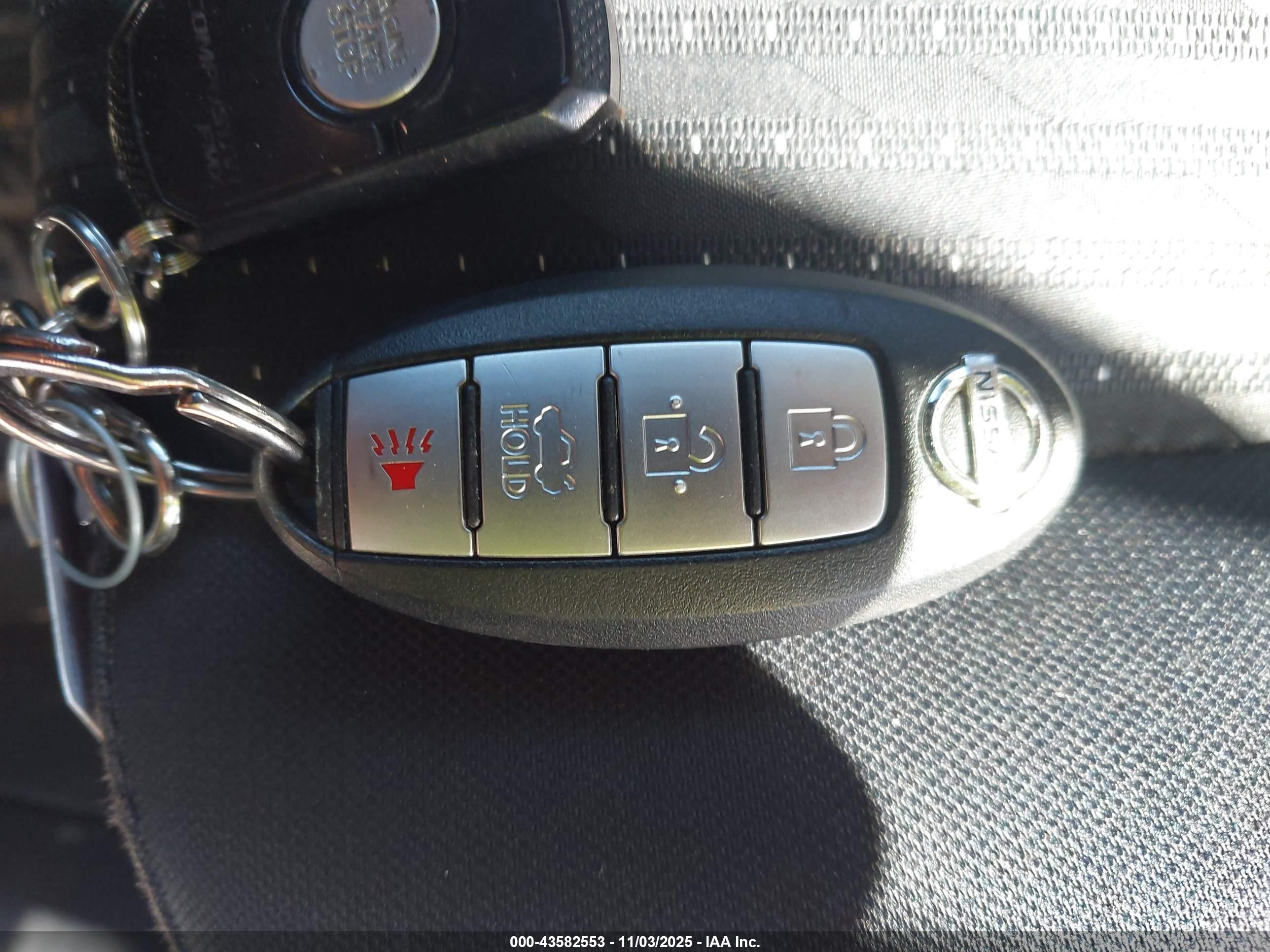 NISSAN ALTIMA image 11