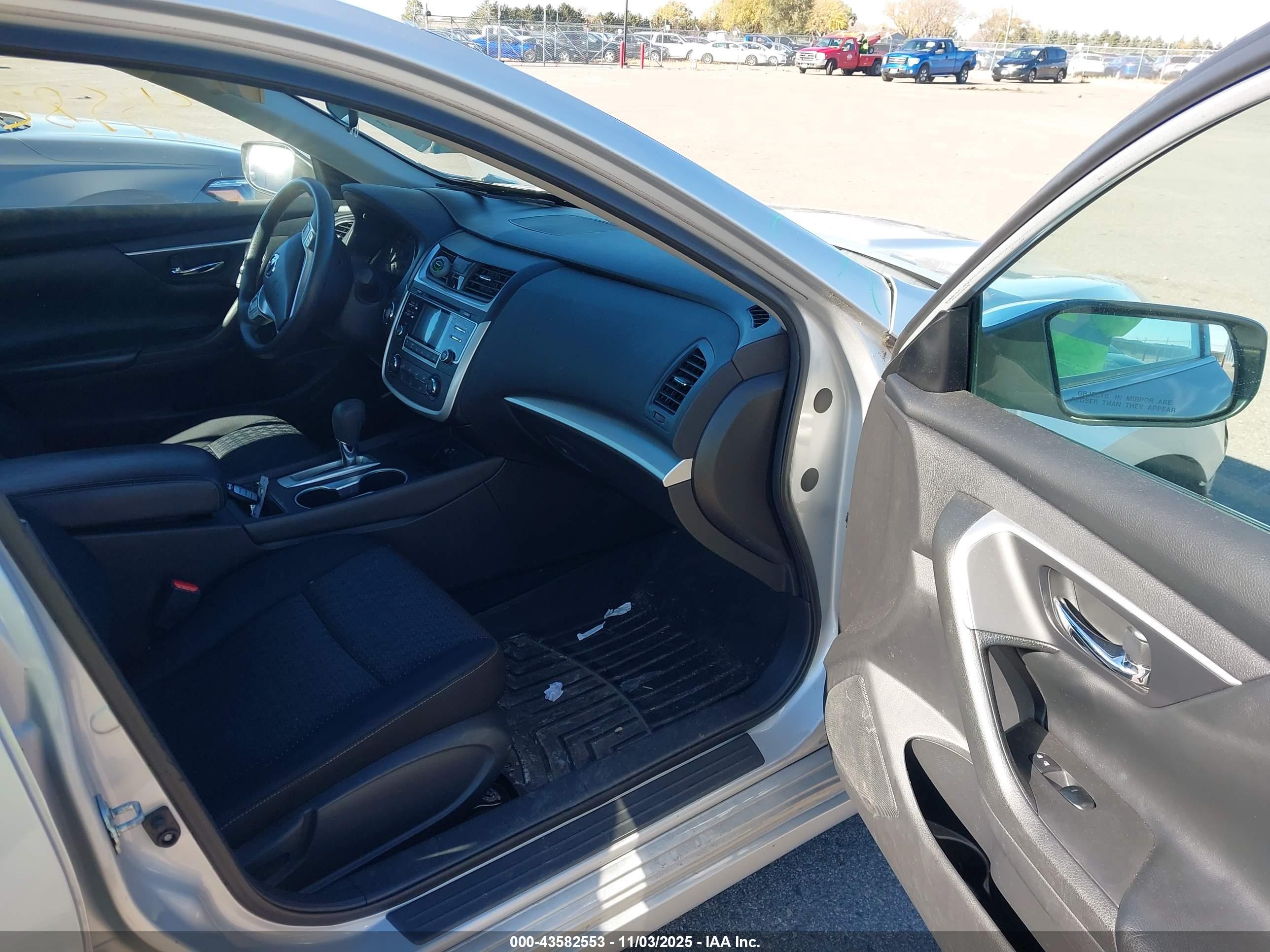 NISSAN ALTIMA image 5