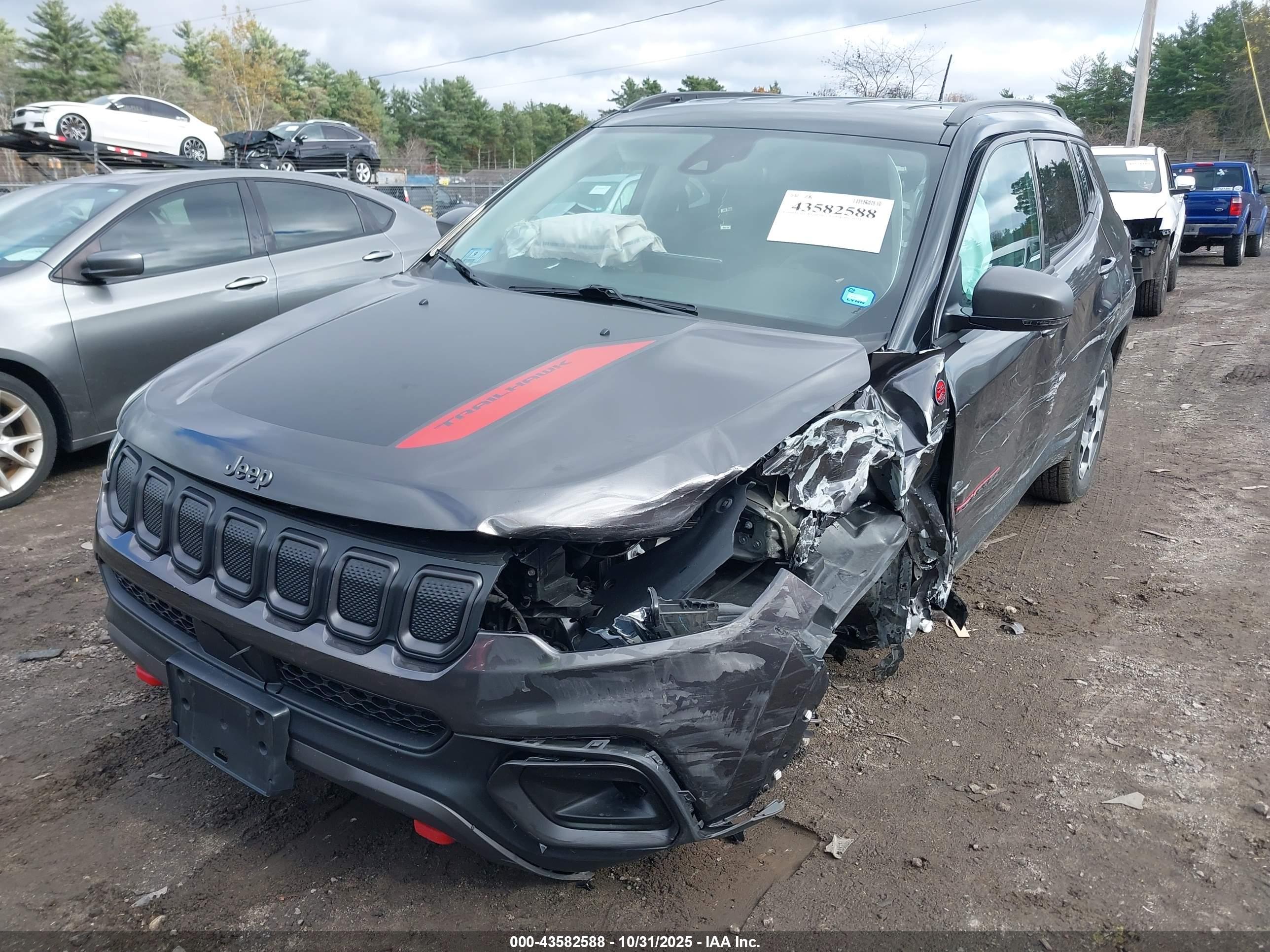 JEEP COMPASS image 2