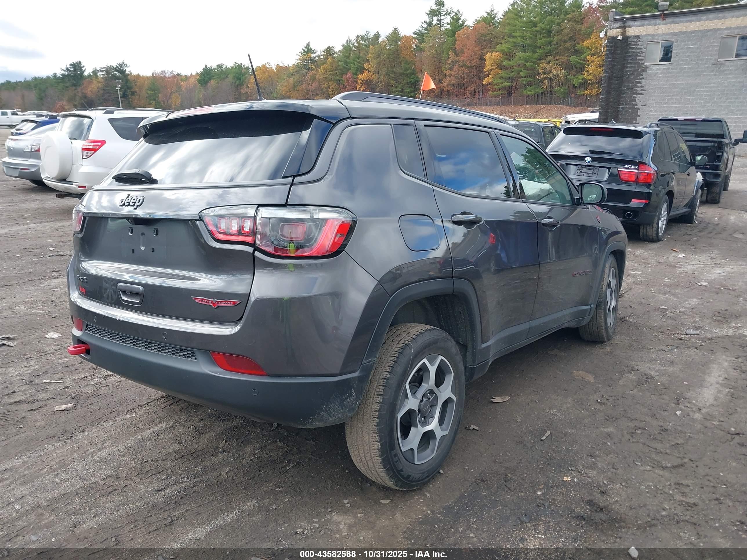 JEEP COMPASS image 4