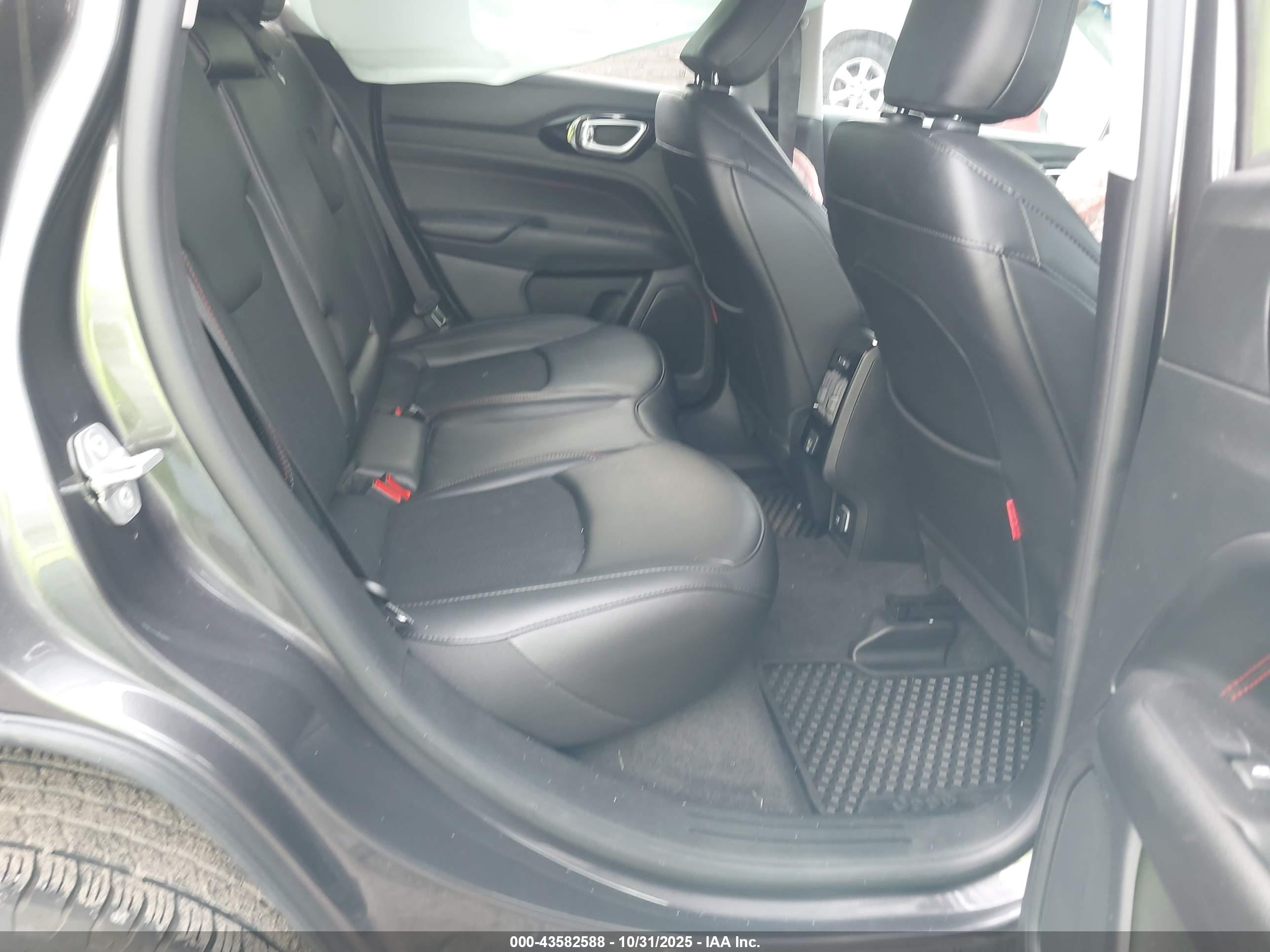 JEEP COMPASS image 8