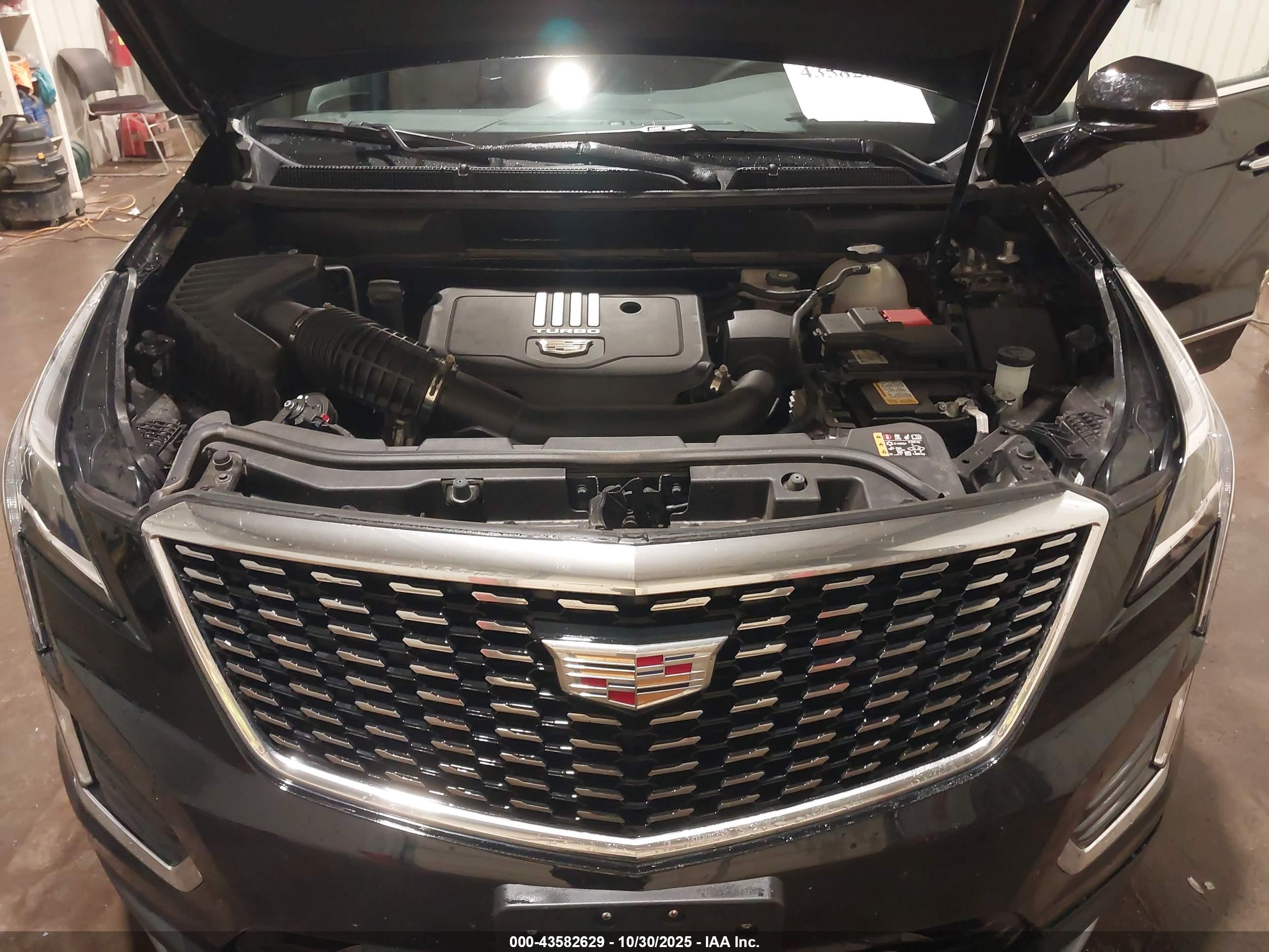 CADILLAC XT5 image 10