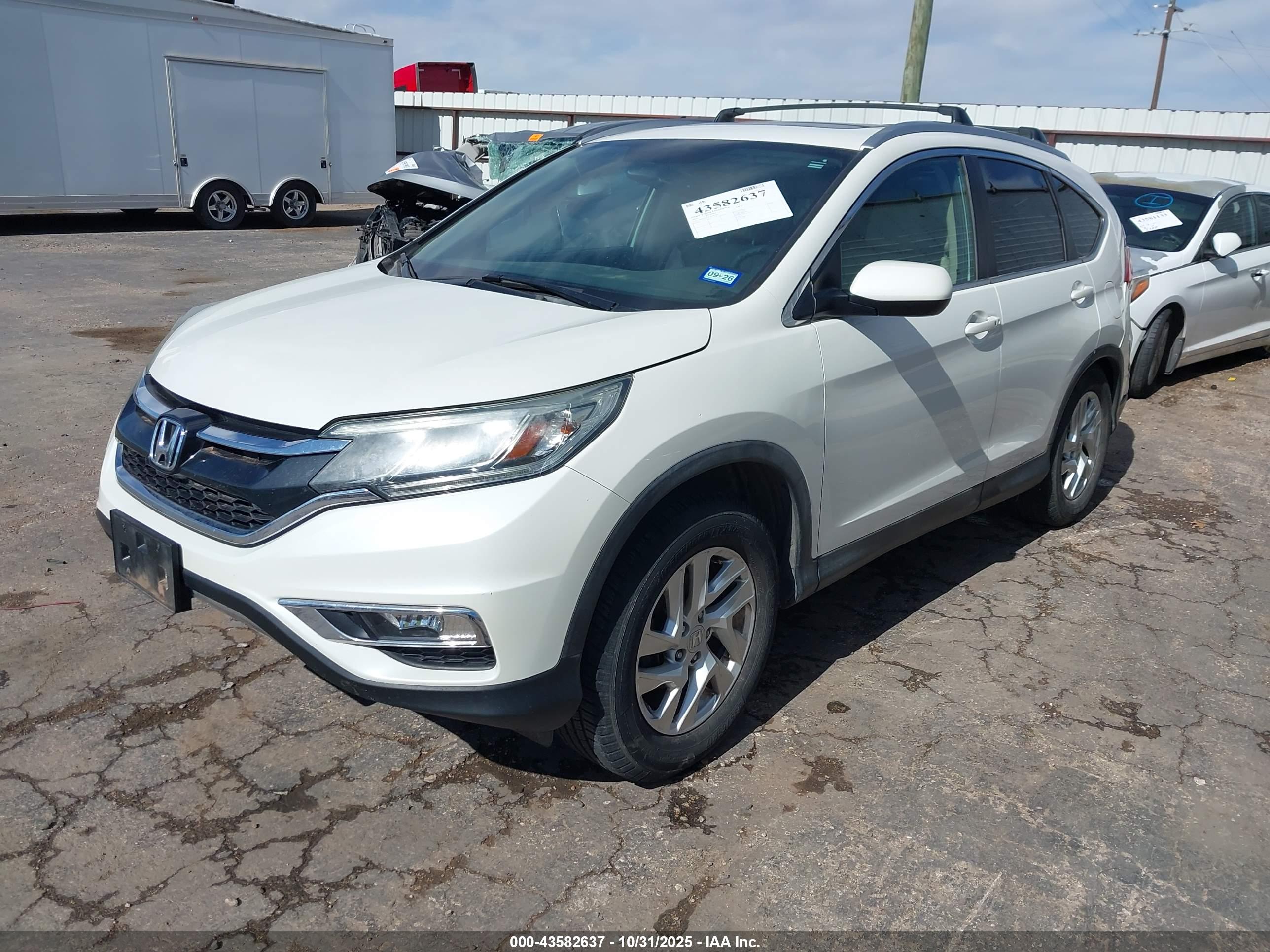 HONDA CR-V image 2