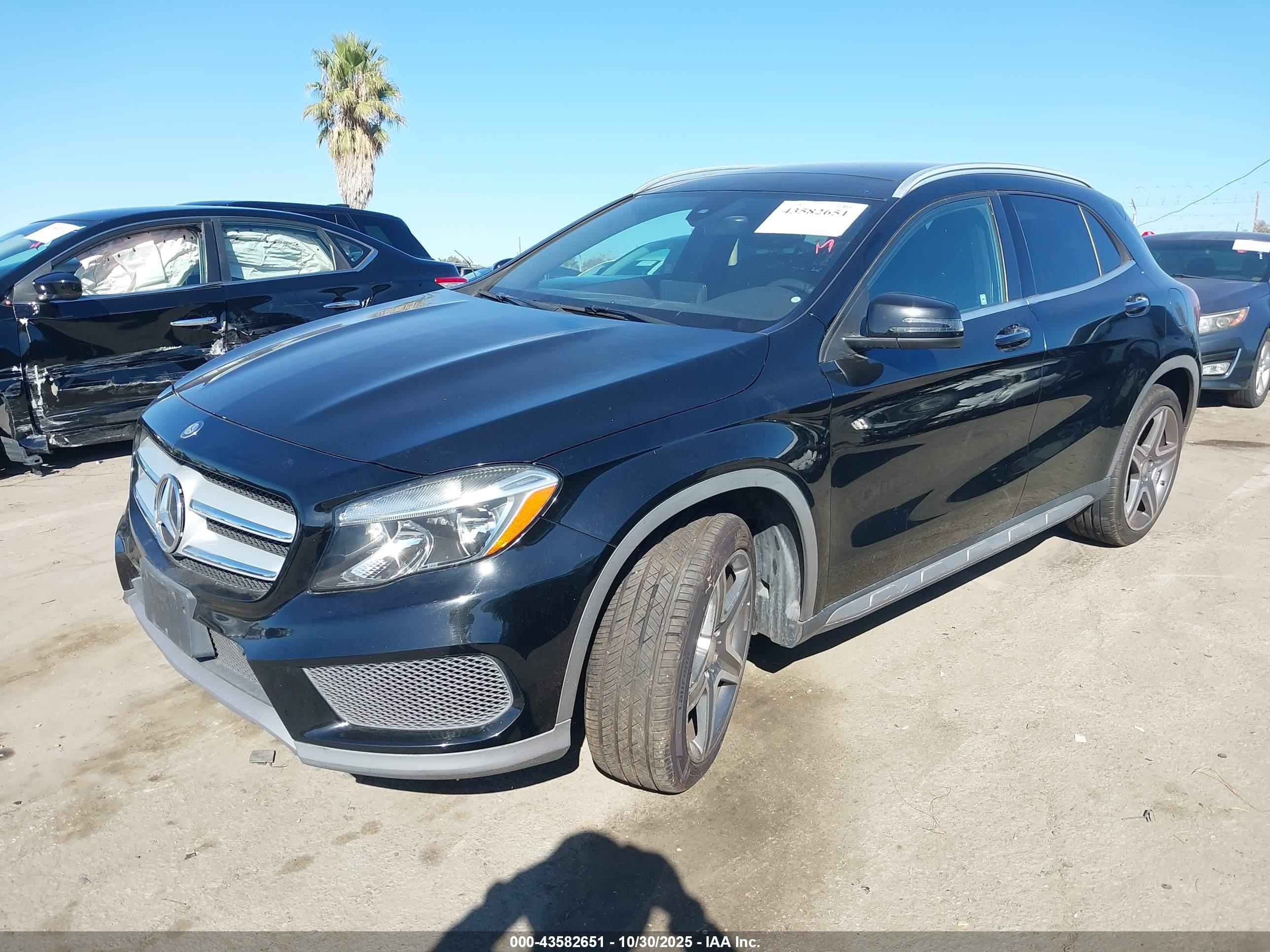 MERCEDES-BENZ GLA image 2
