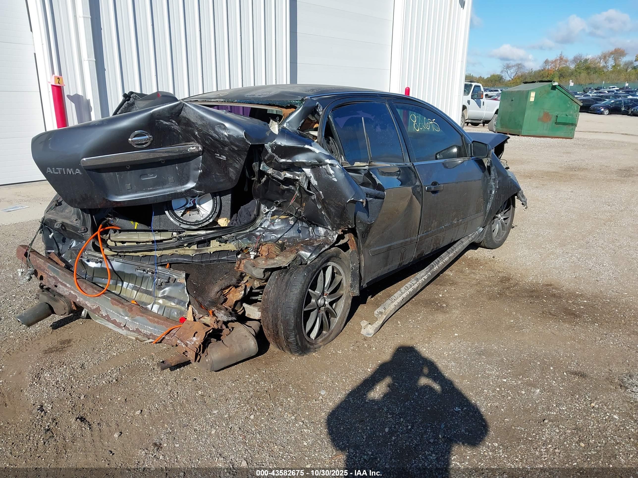 NISSAN ALTIMA image 4