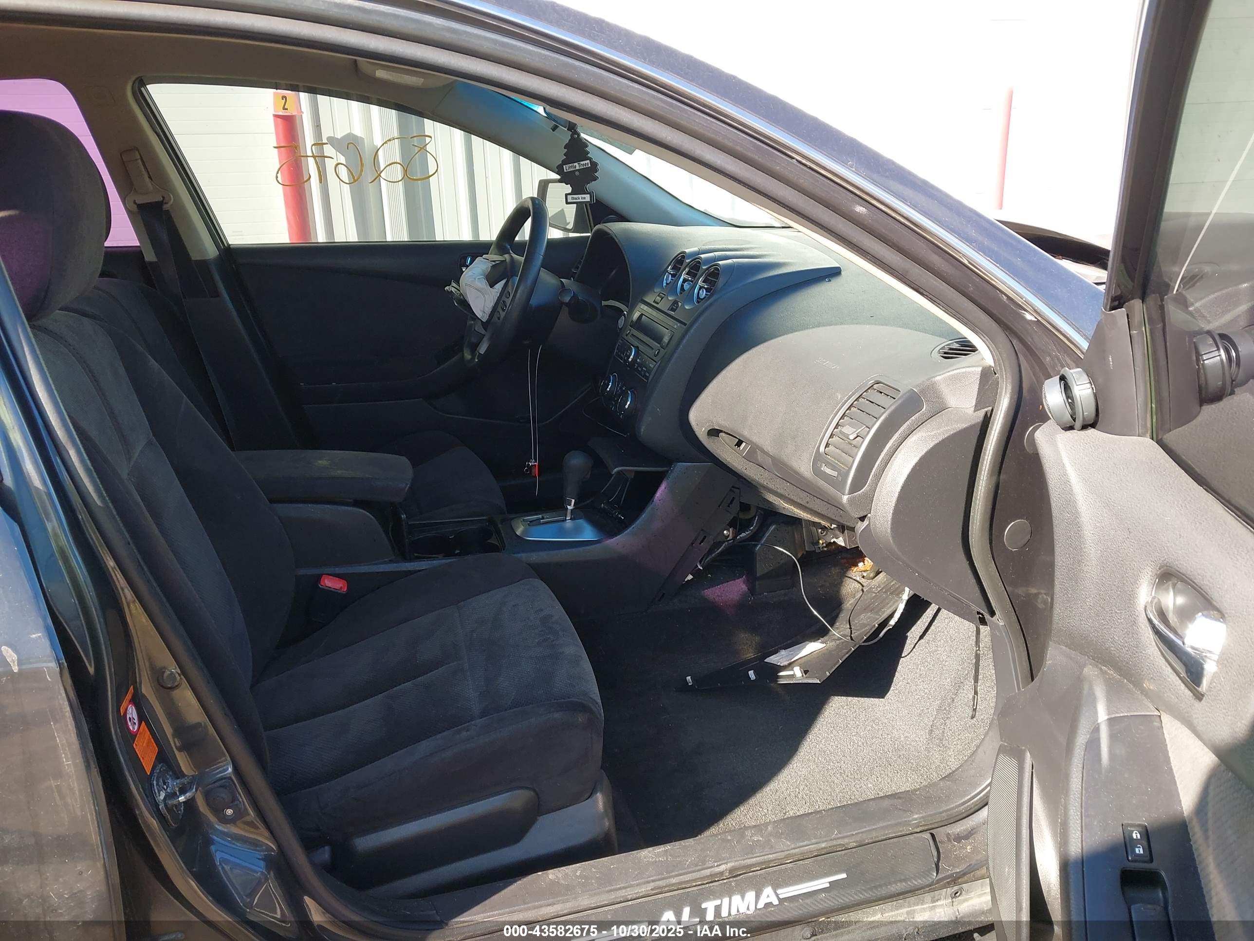 NISSAN ALTIMA image 5
