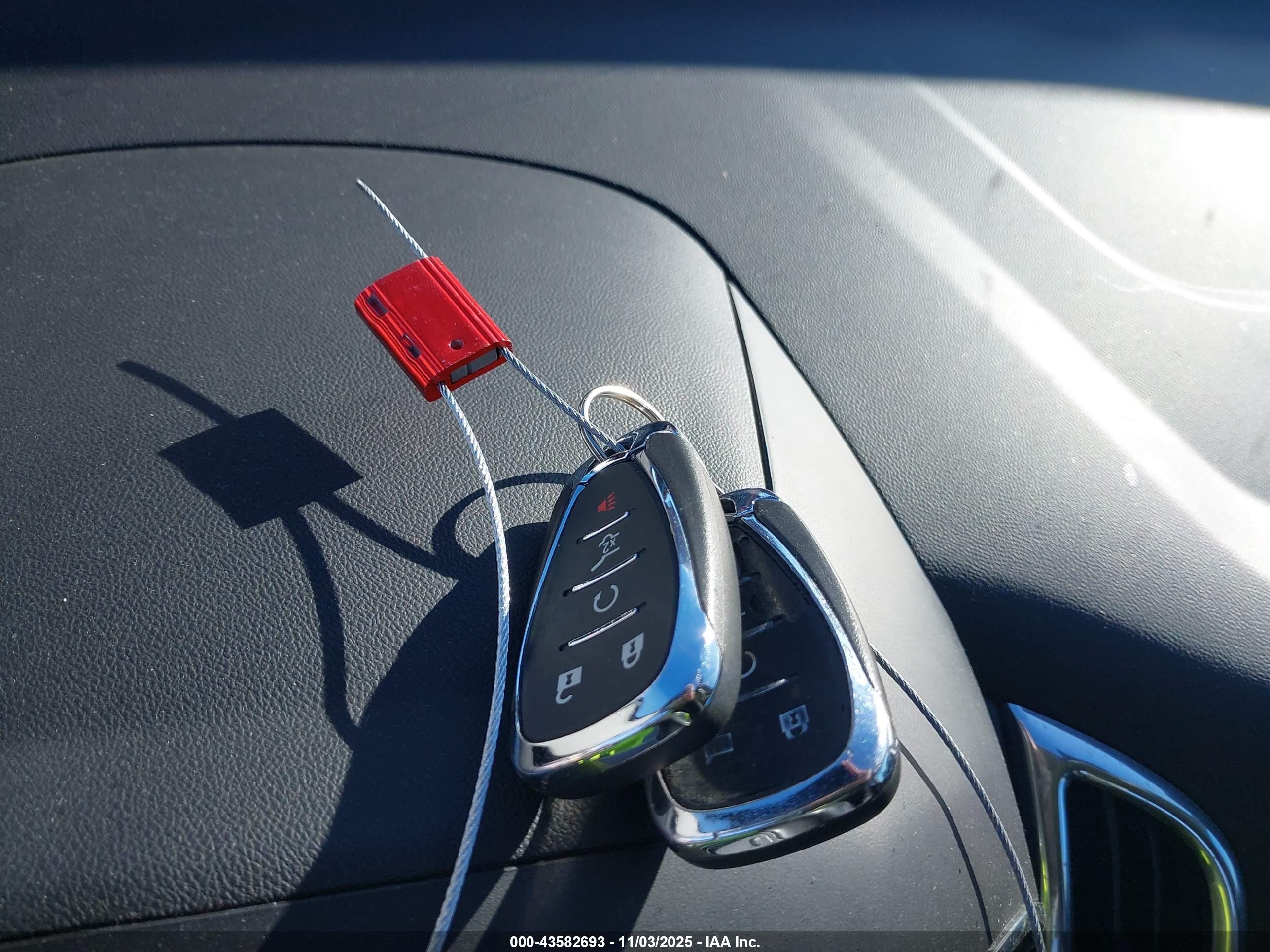 CHEVROLET EQUINOX image 11