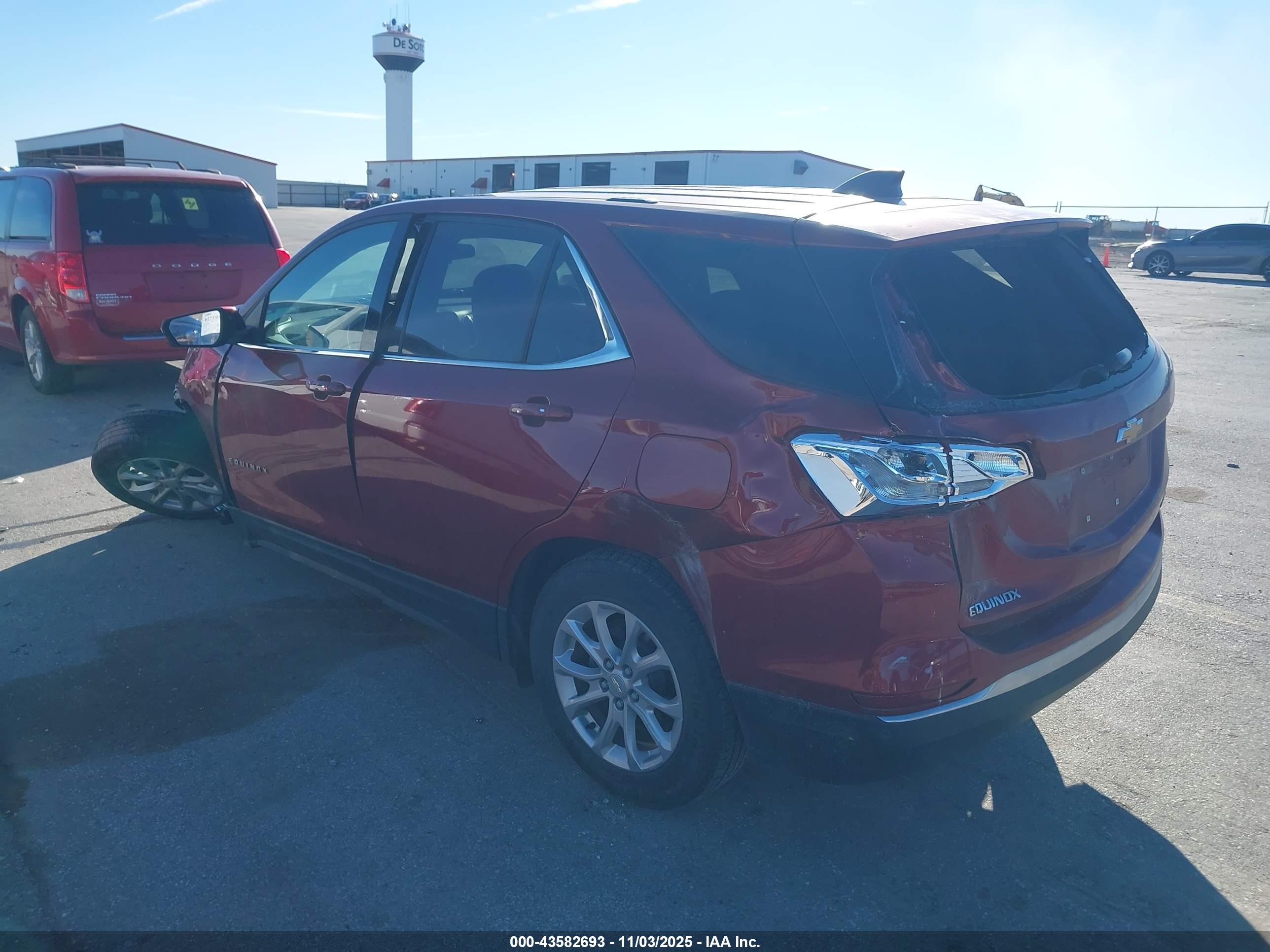 CHEVROLET EQUINOX image 3