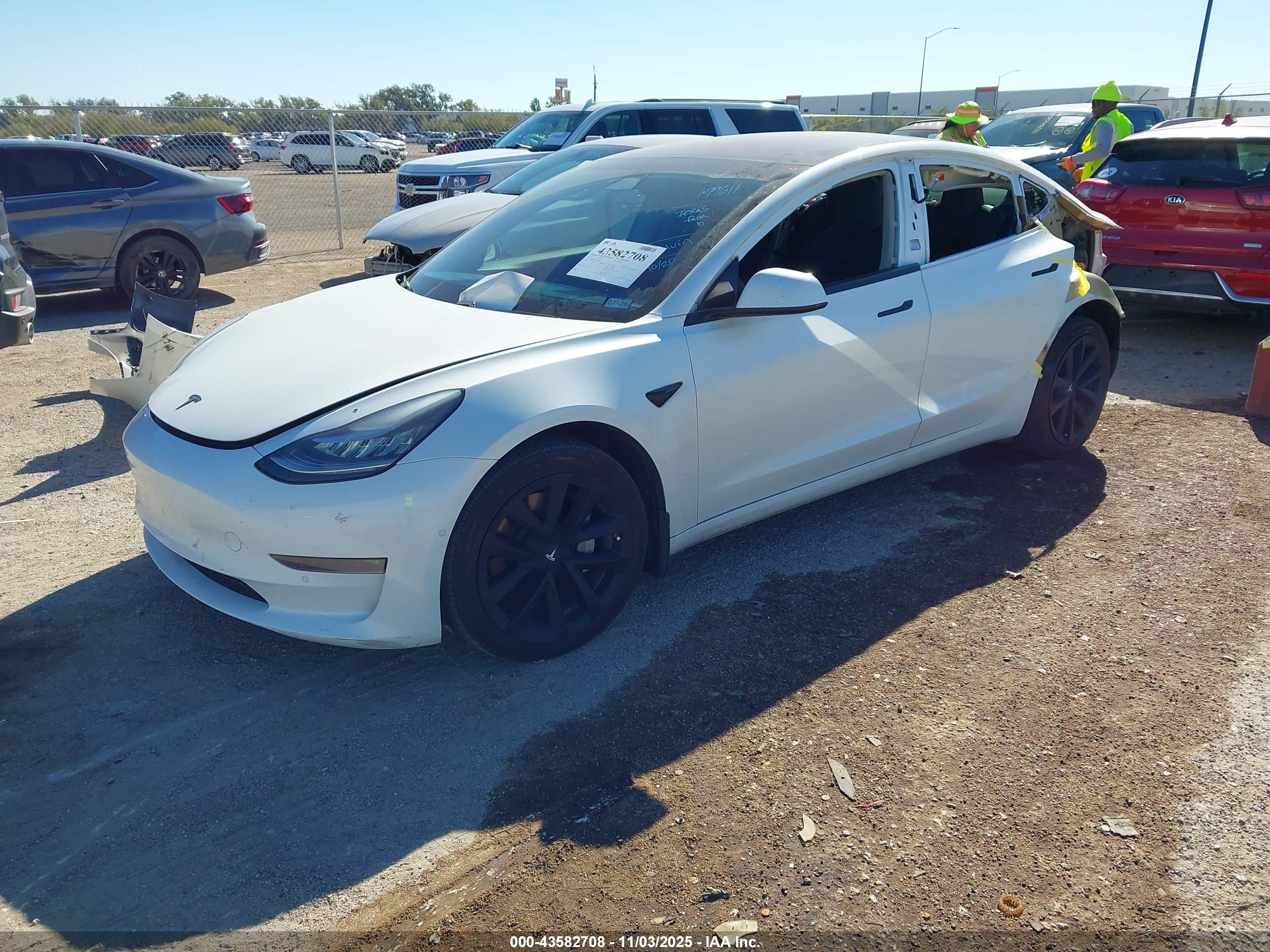 TESLA MODEL image 2