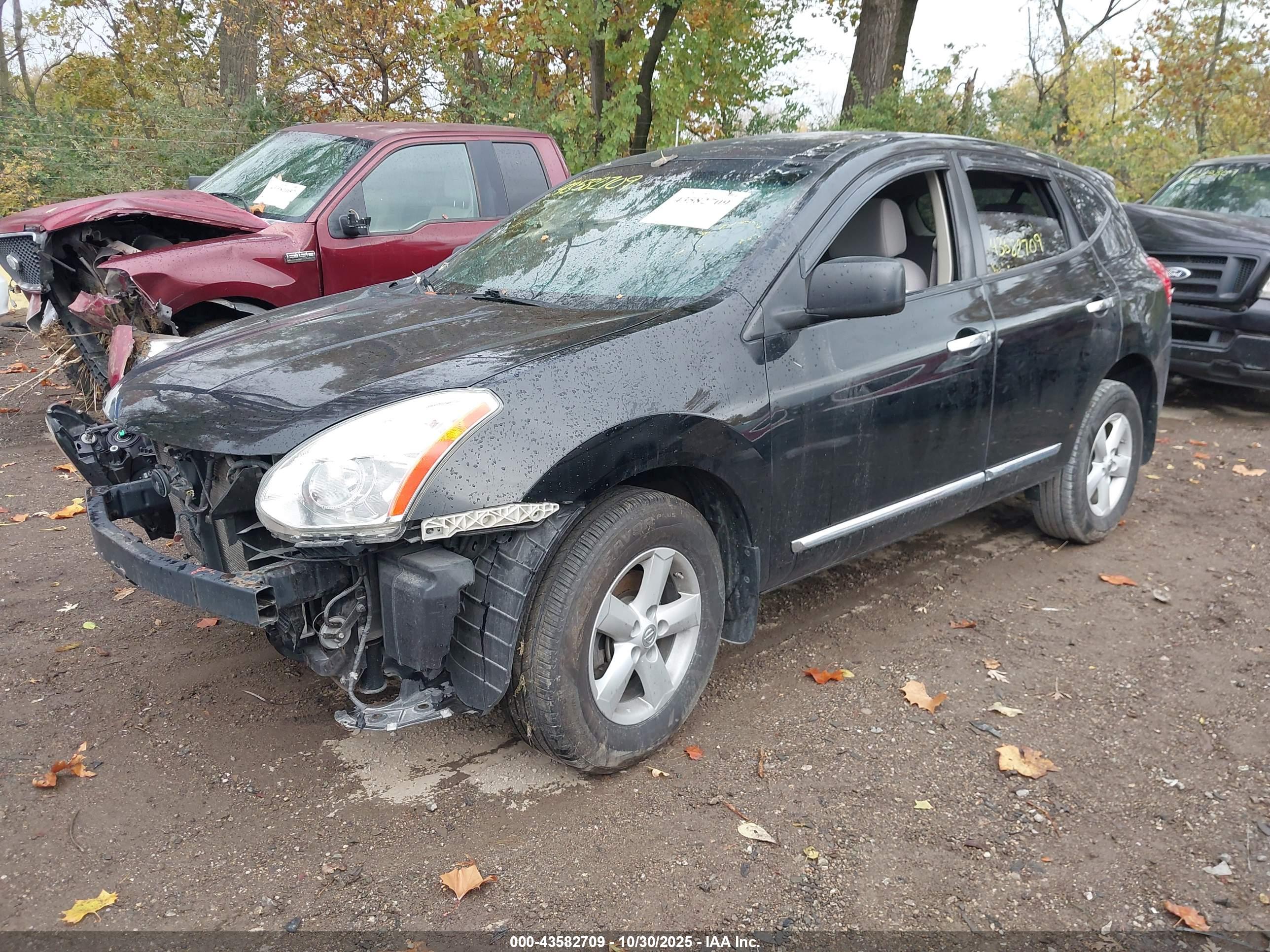 NISSAN ROGUE image 2