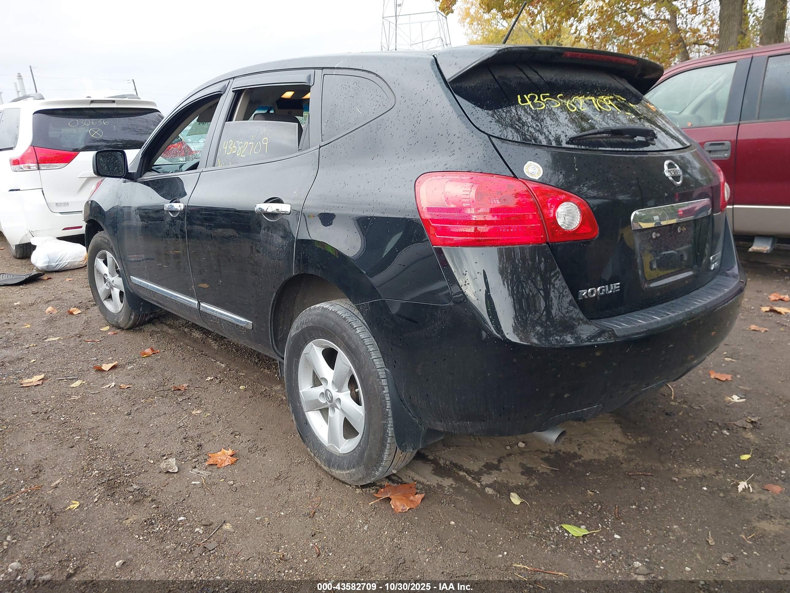 NISSAN ROGUE image 3