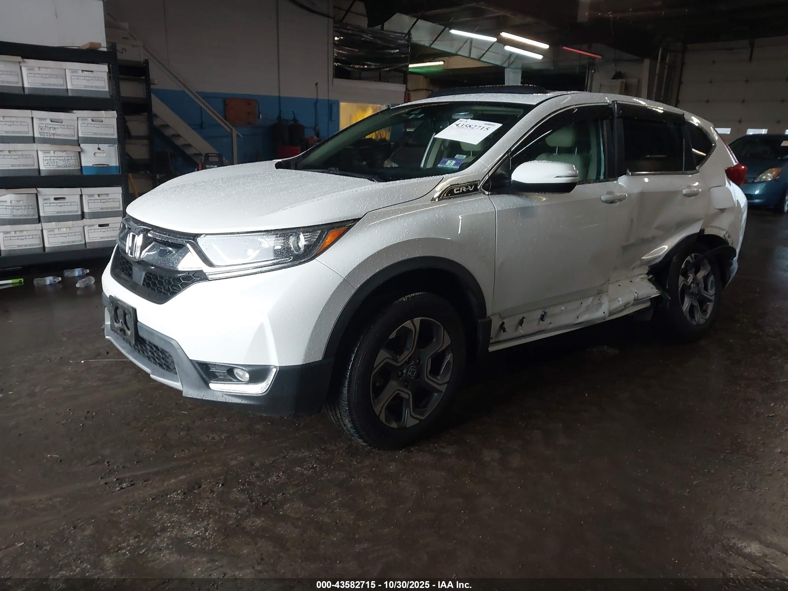HONDA CR-V image 2