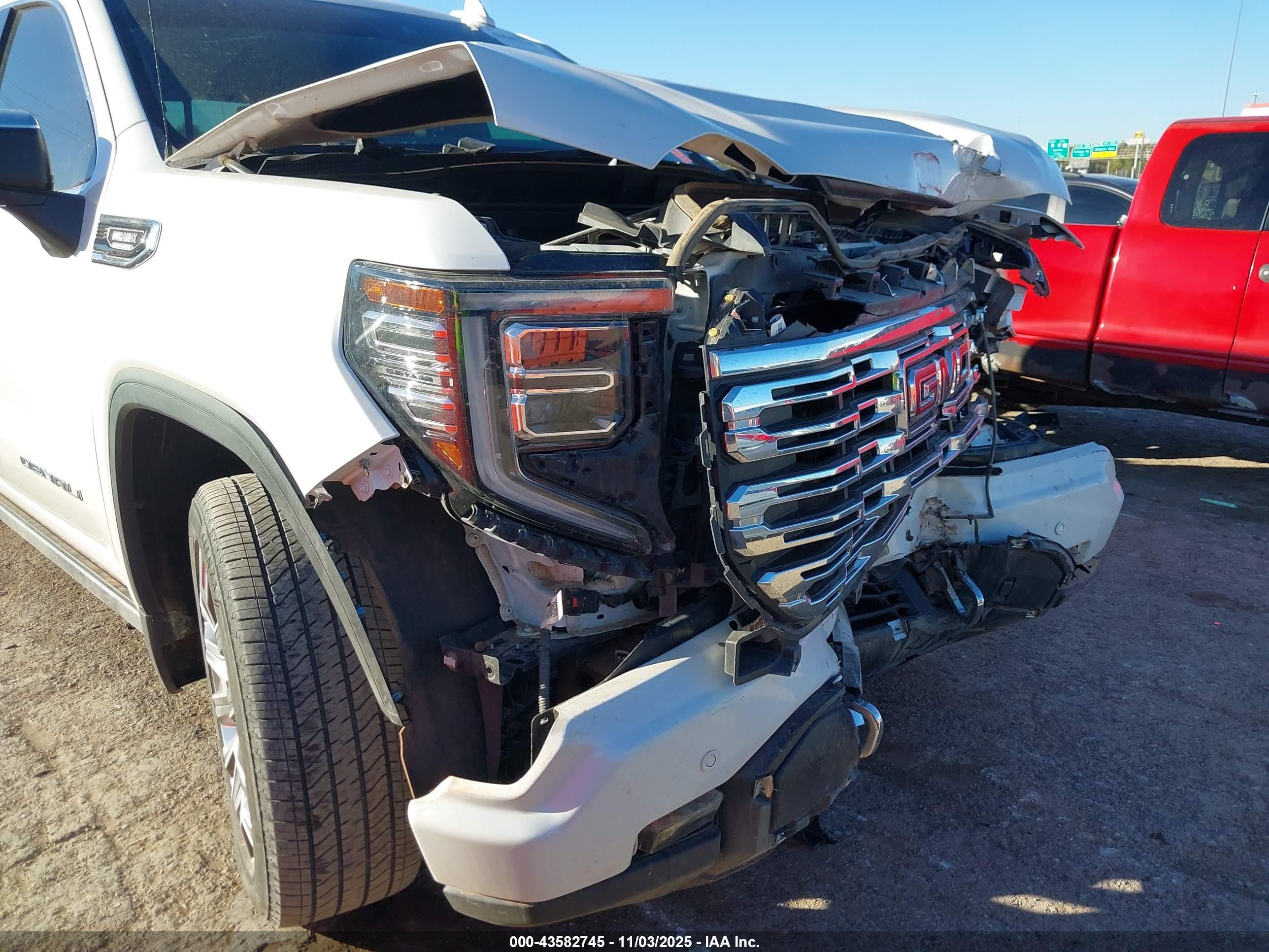 GMC SIERRA image 6