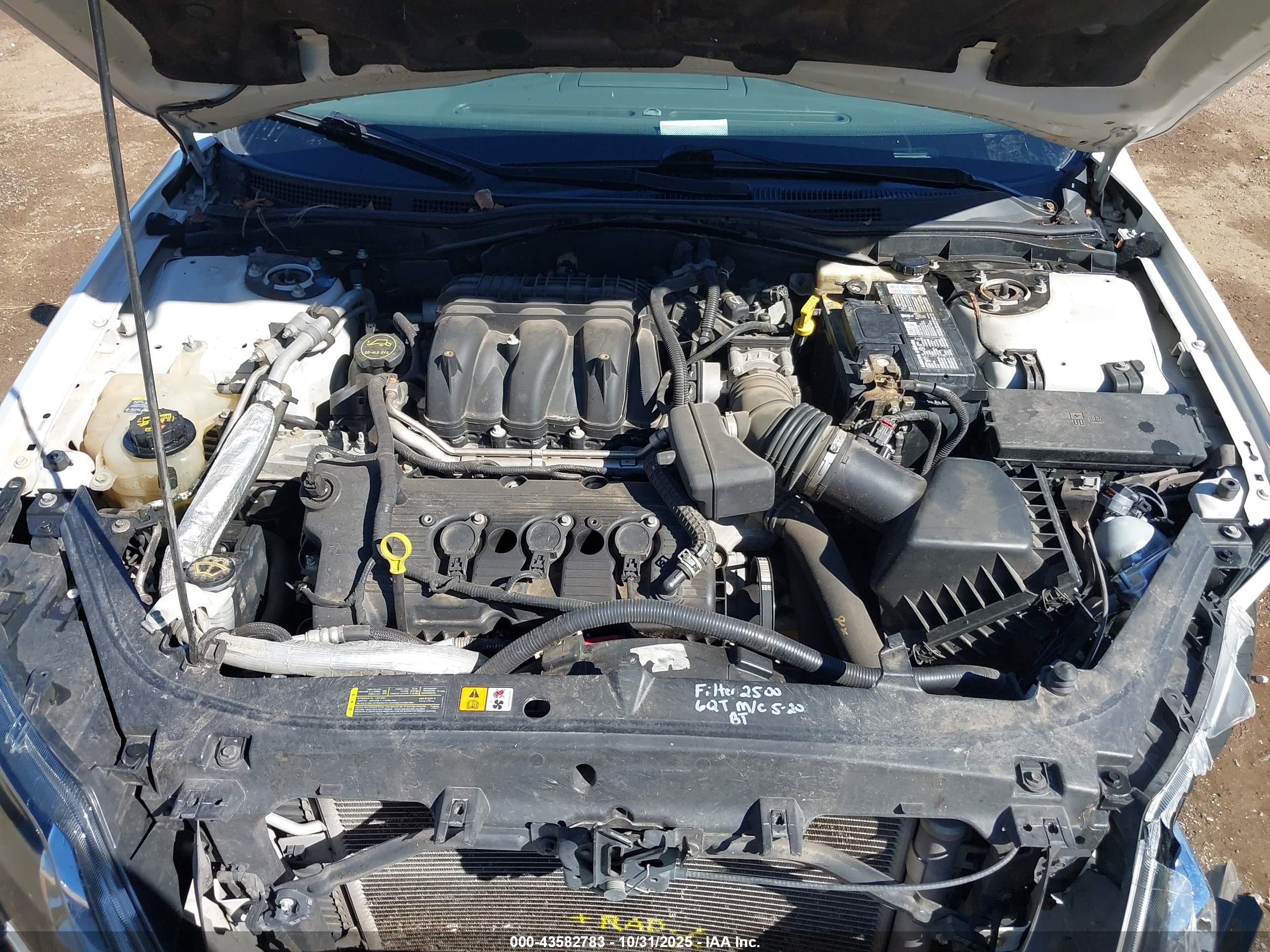 FORD FUSION image 10