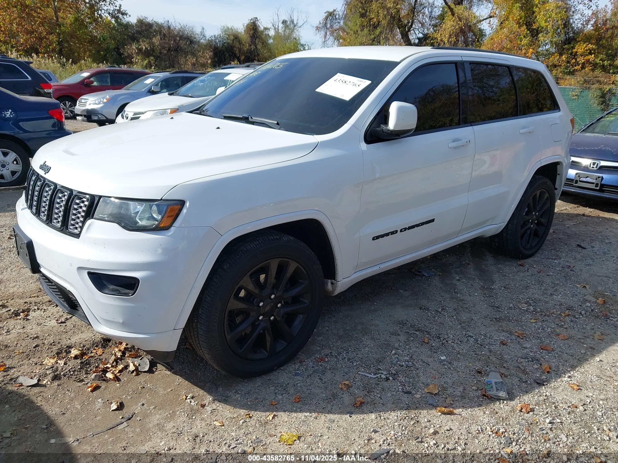 JEEP GRAND image 2