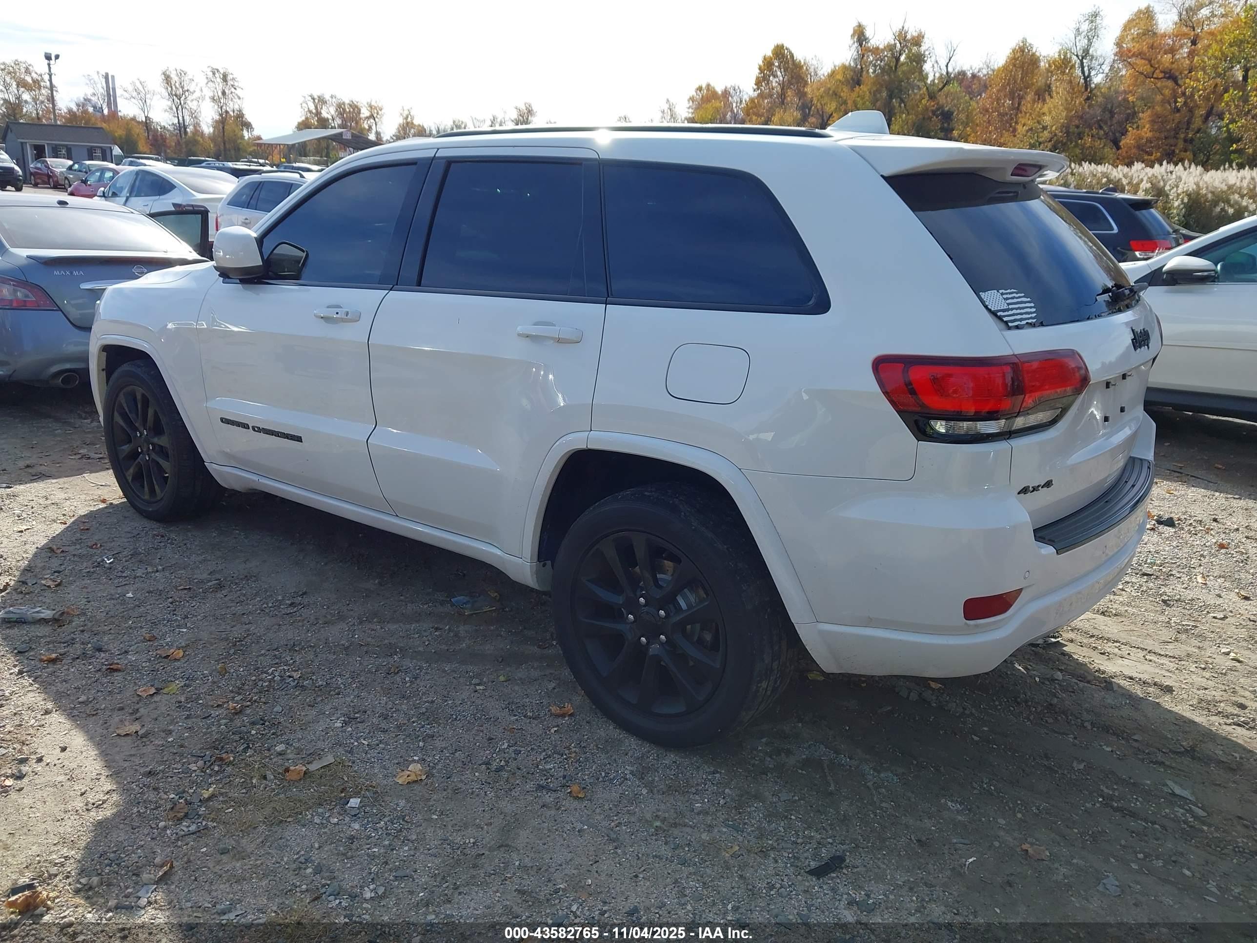 JEEP GRAND image 3