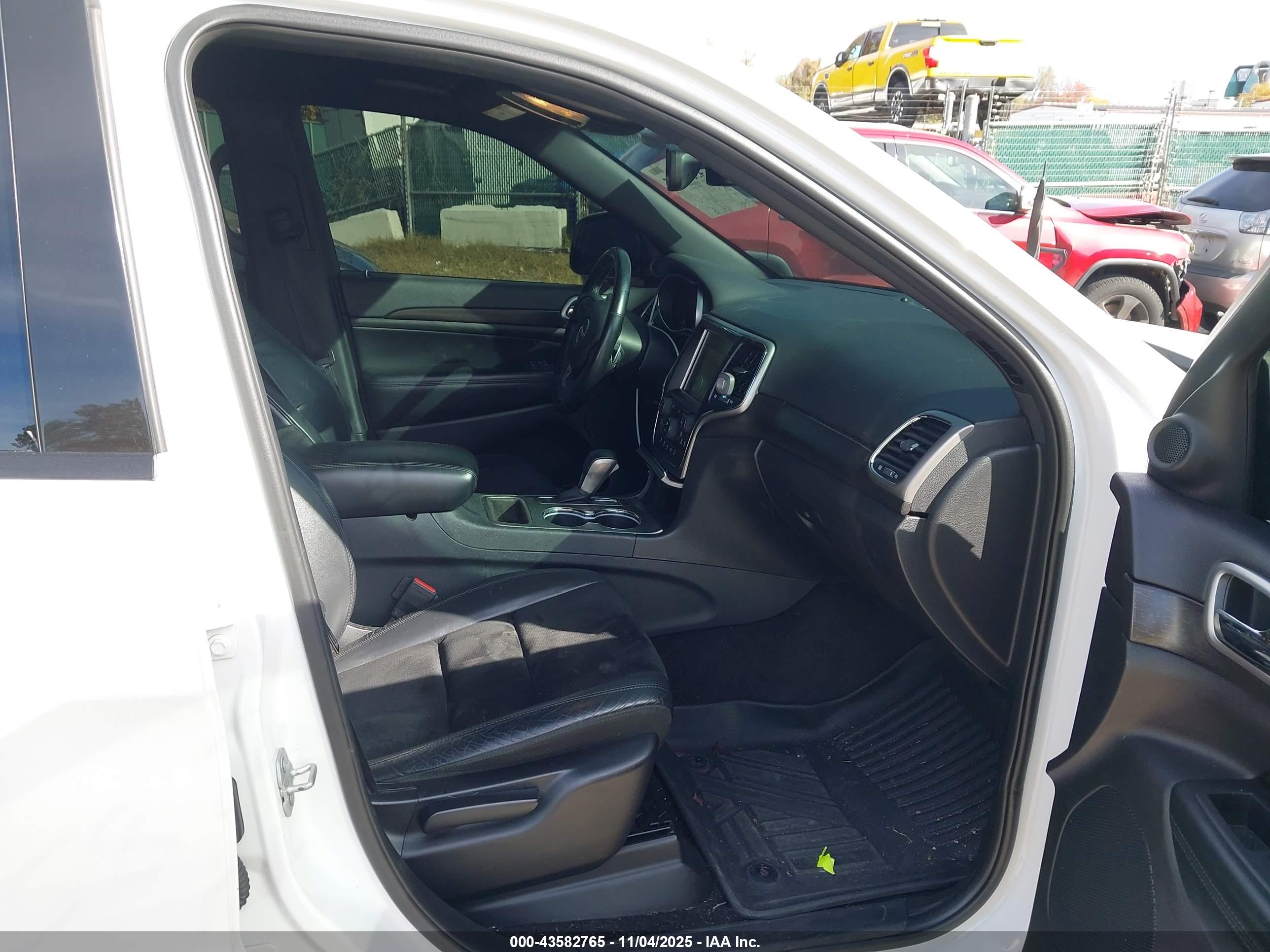 JEEP GRAND image 5