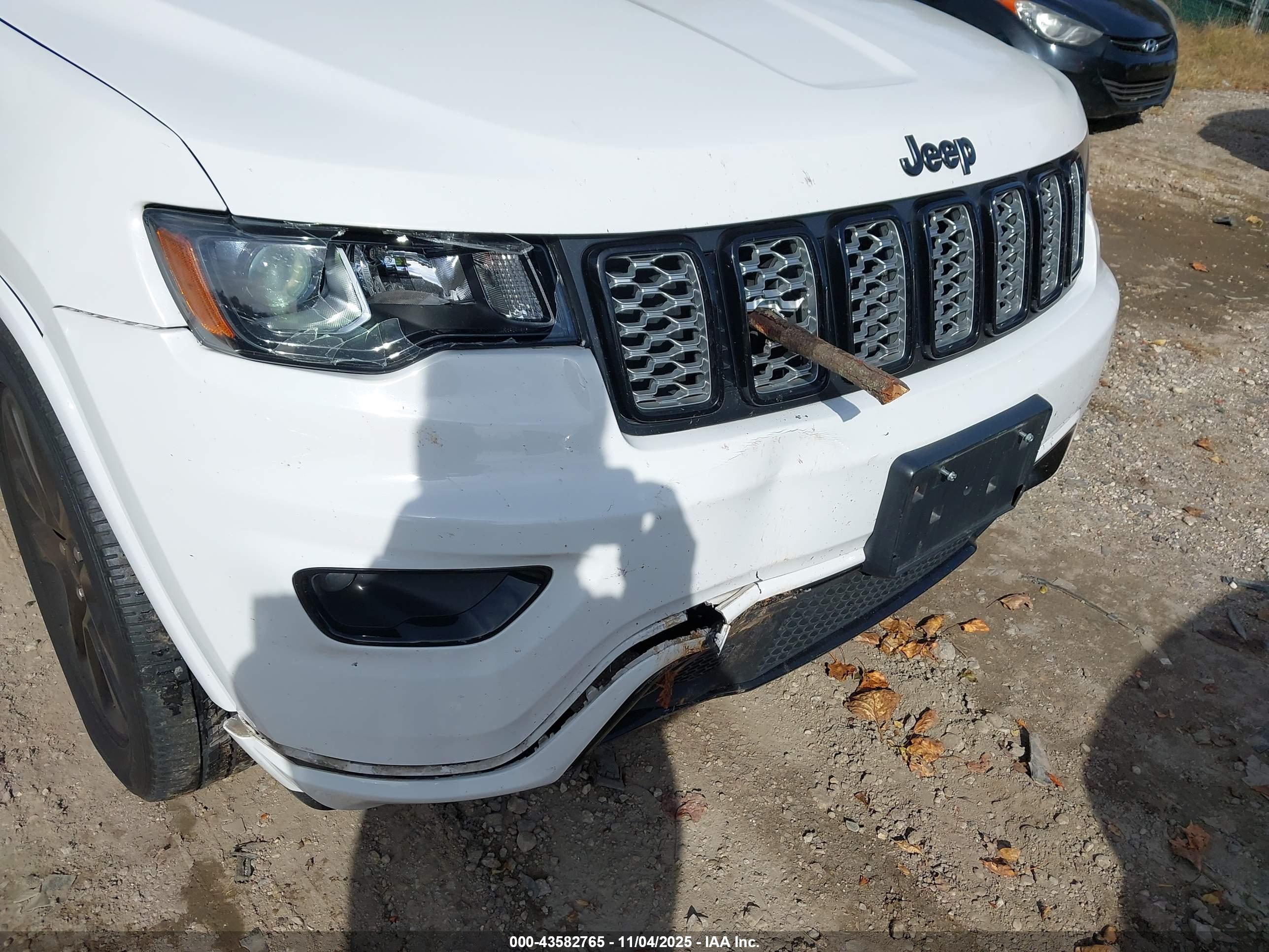 JEEP GRAND image 6