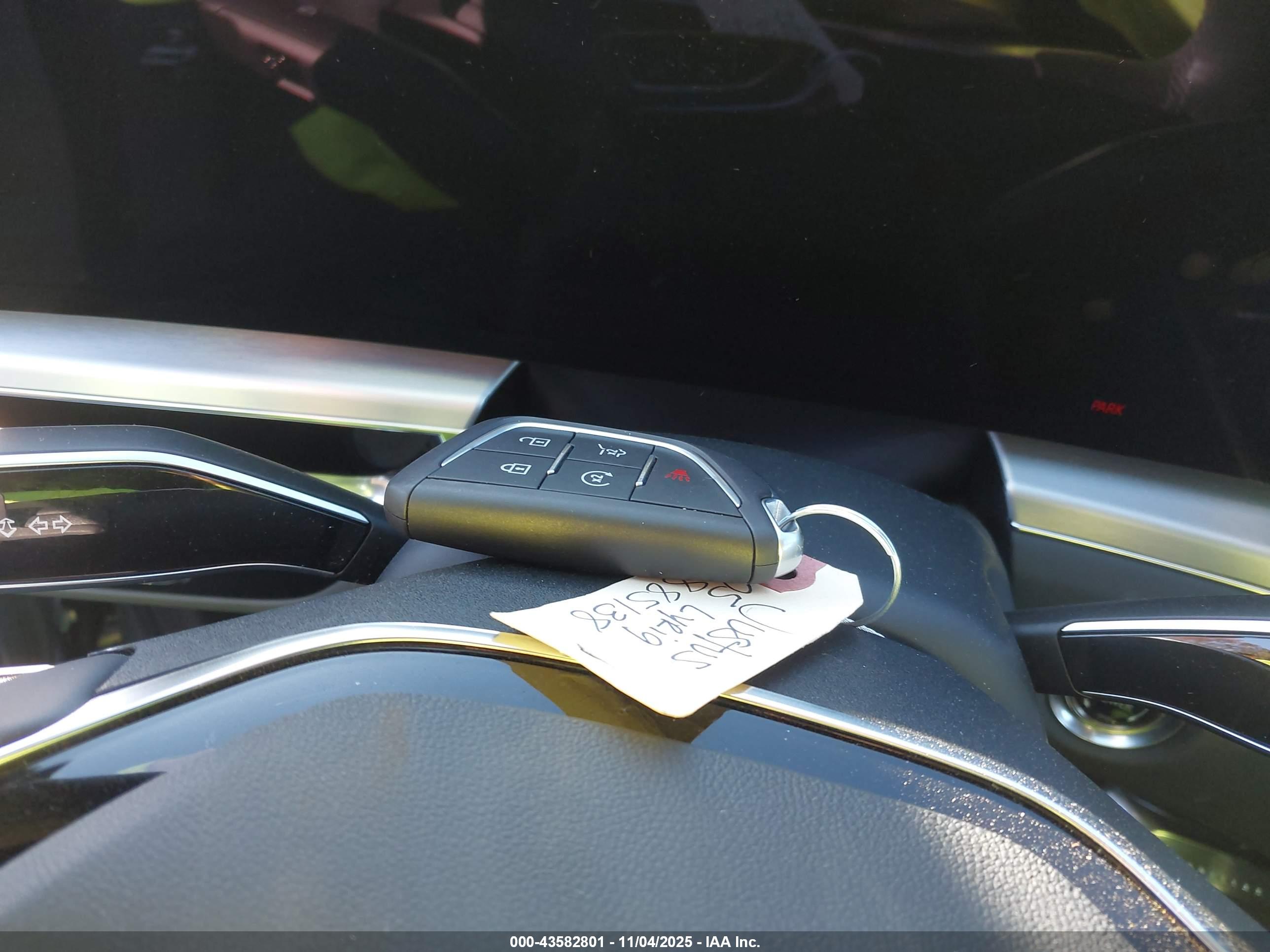 CADILLAC LYRIQ image 11