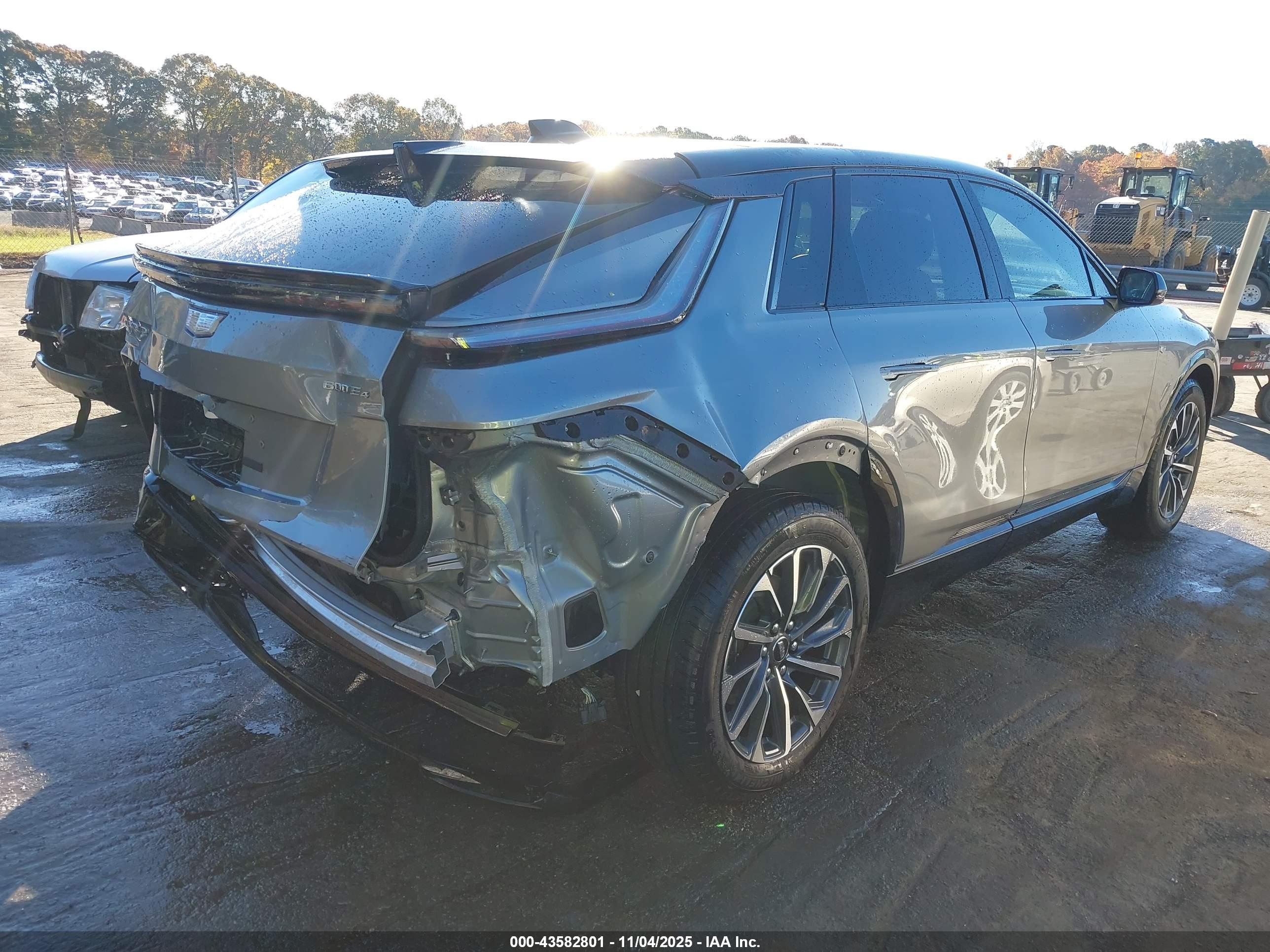 CADILLAC LYRIQ image 4