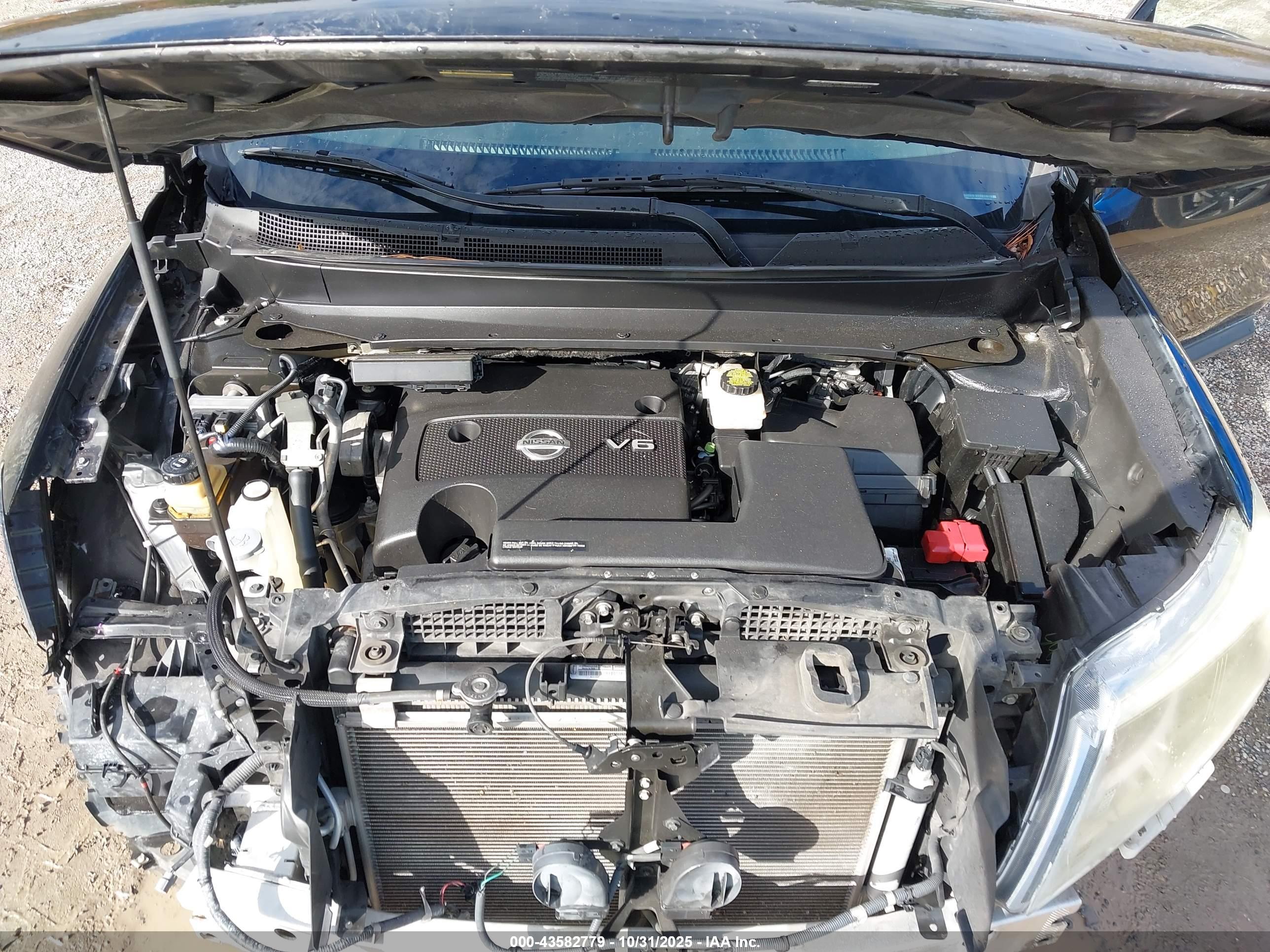 NISSAN PATHFINDER image 10