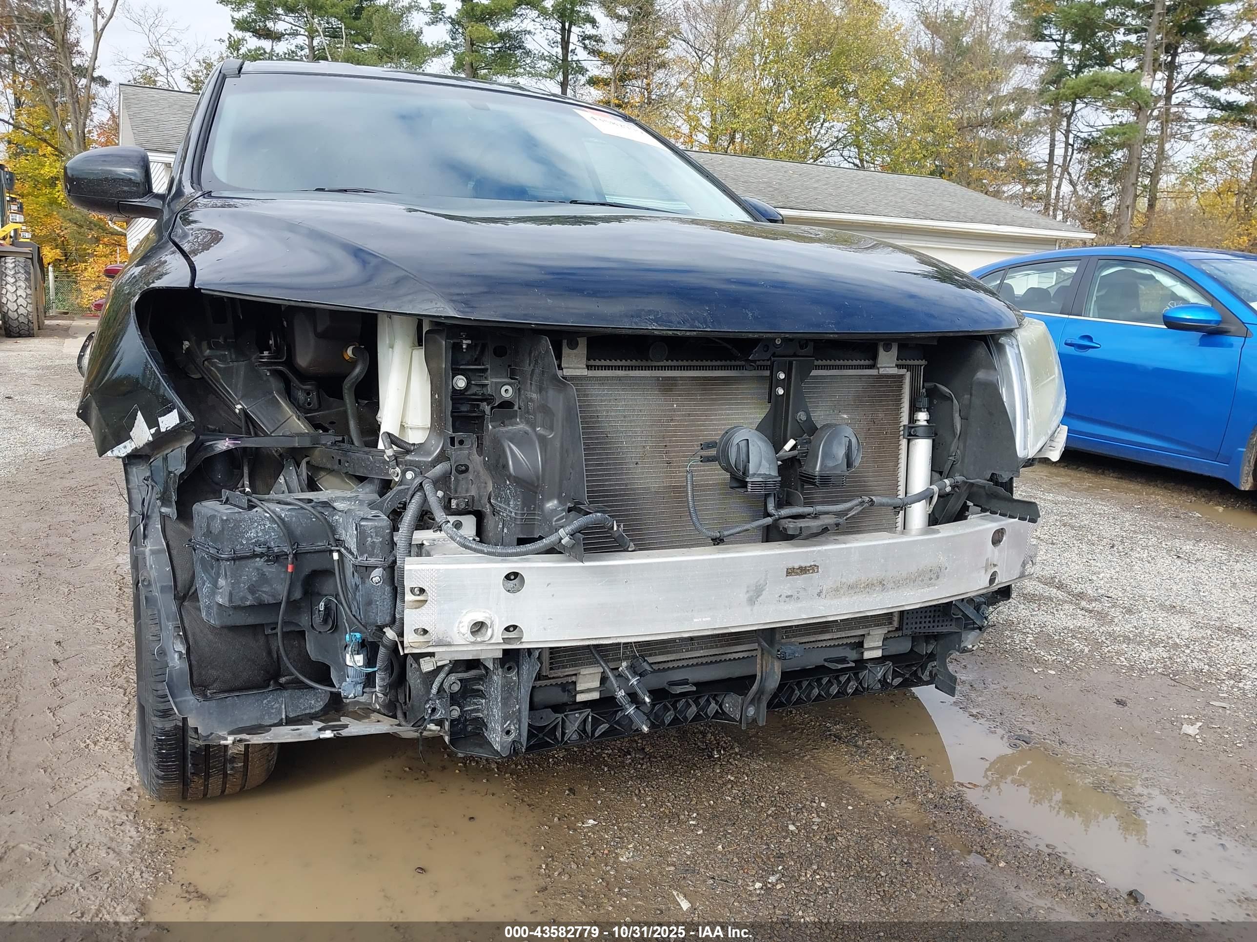 NISSAN PATHFINDER image 6