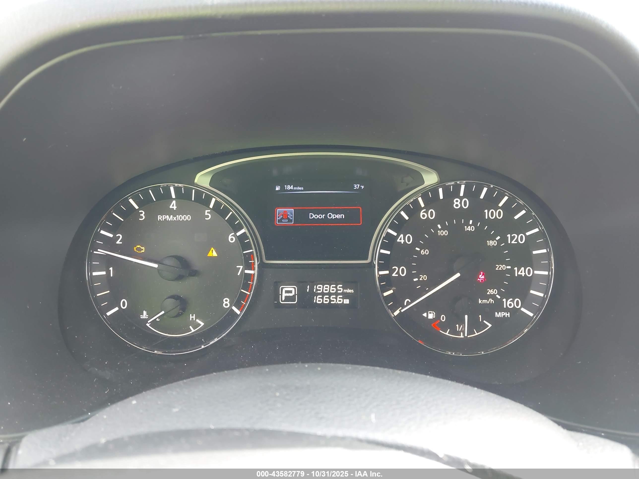 NISSAN PATHFINDER image 7