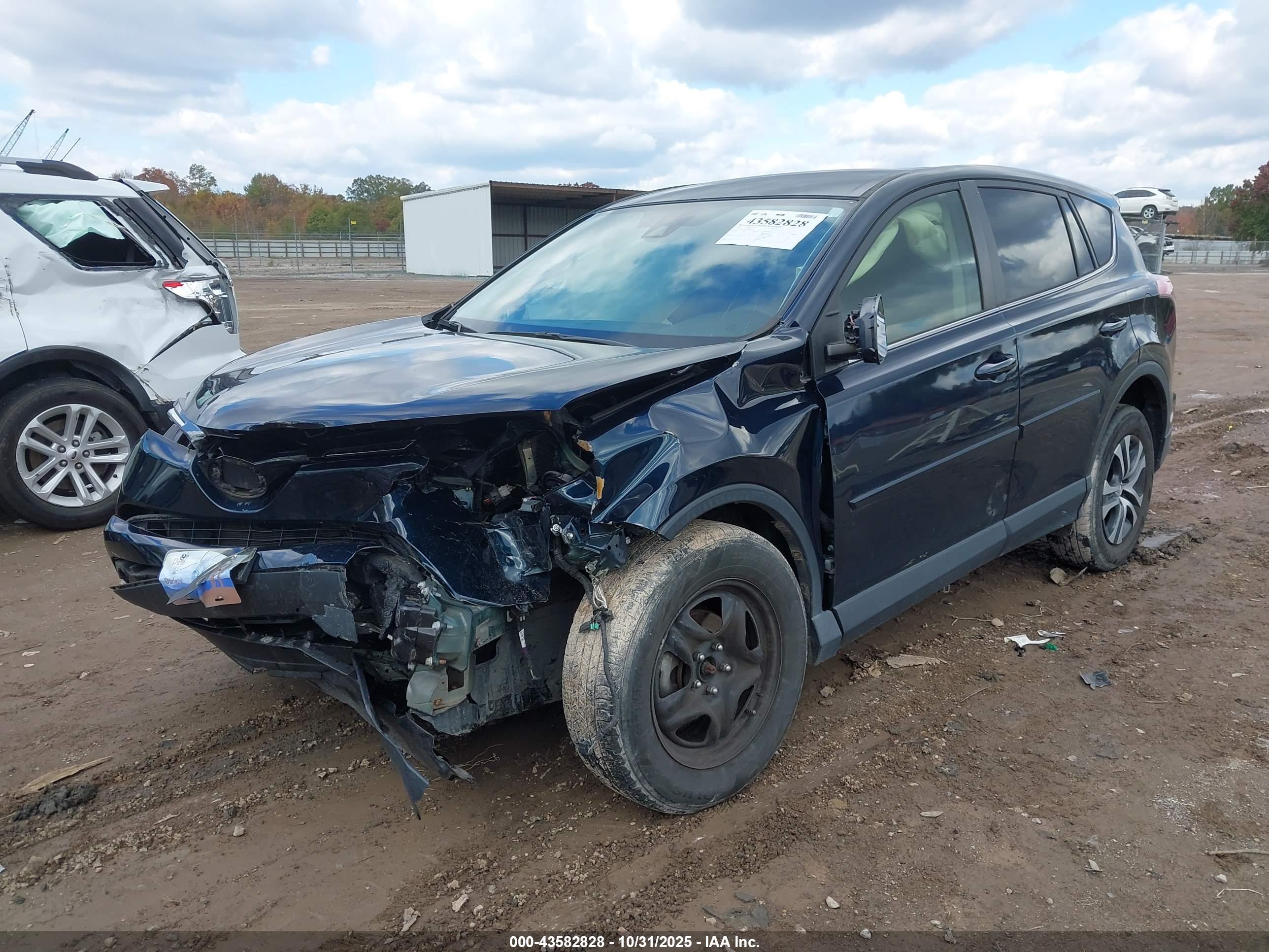 TOYOTA RAV4 image 2