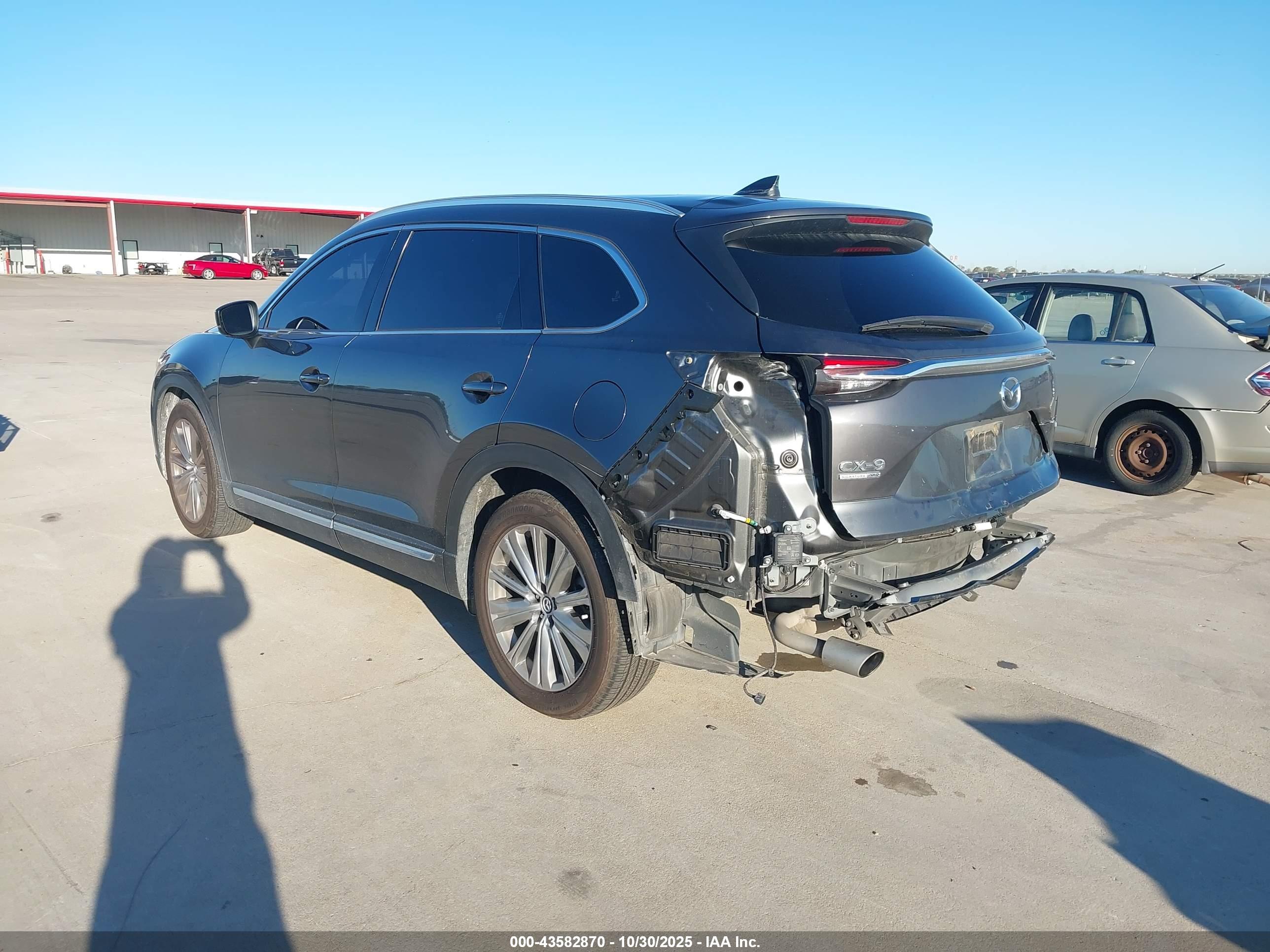 MAZDA CX-9 image 3