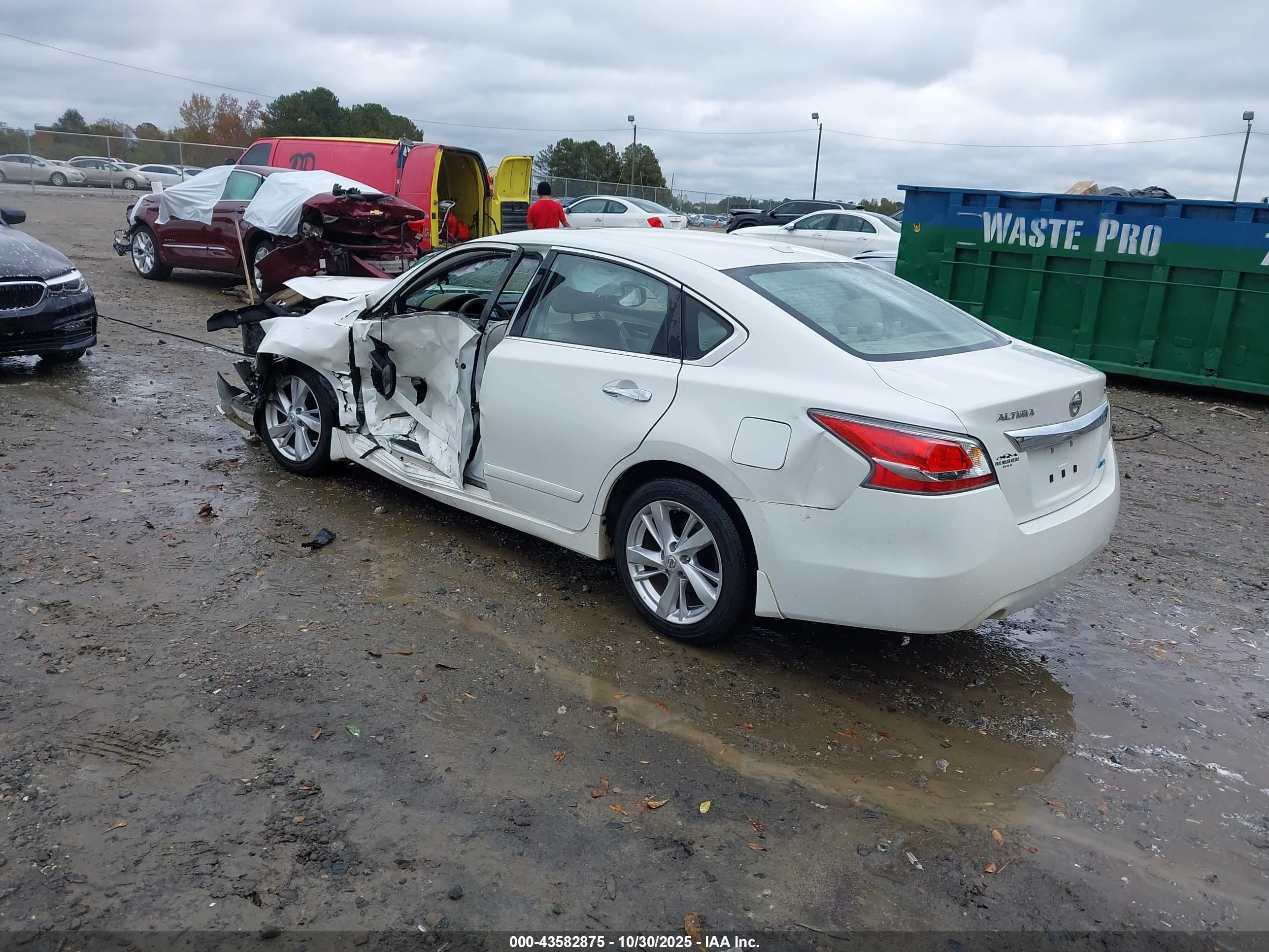 NISSAN ALTIMA image 3